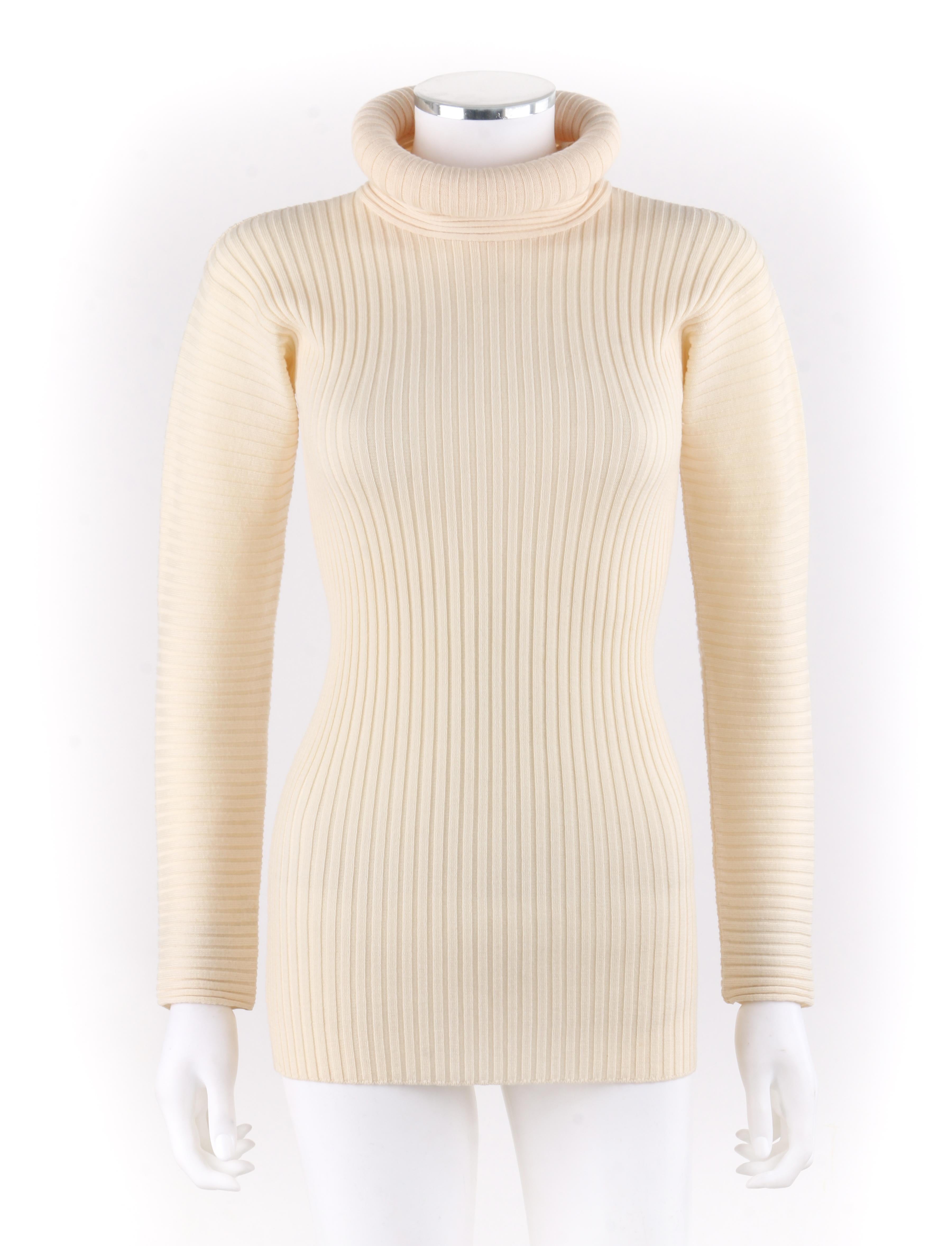 JEAN PAUL GAULTIER Mailie c.1990’s Ivory Turtleneck Ribbed Knit Wool Sweater In Good Condition In Thiensville, WI