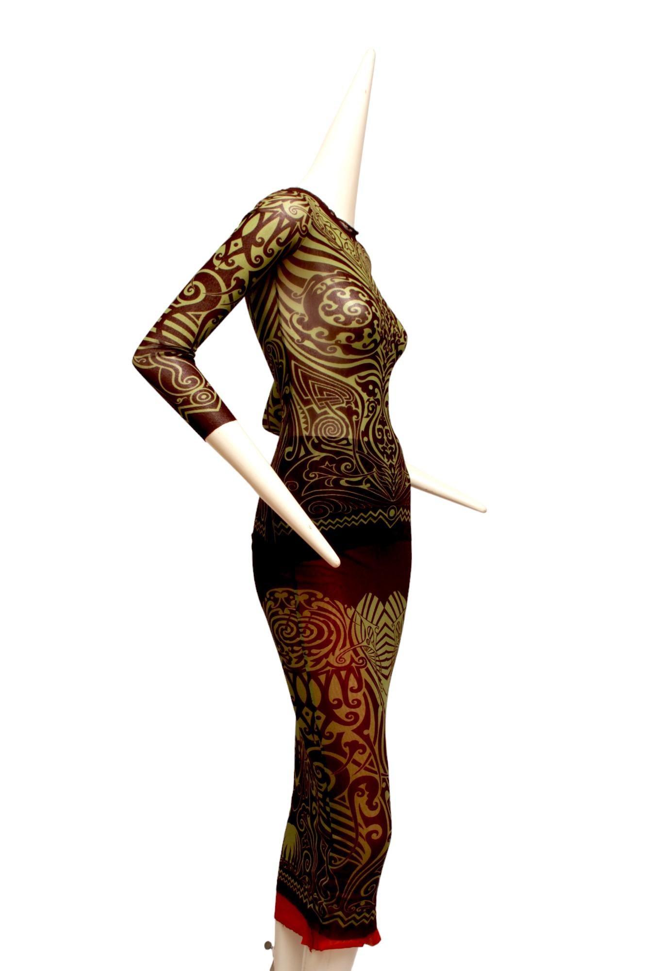 Jean Paul Gaultier Maille 1996 P/E Tattoo Maori Top e Gonna Reversibile In condizioni ottime in vendita a Kingston, NY