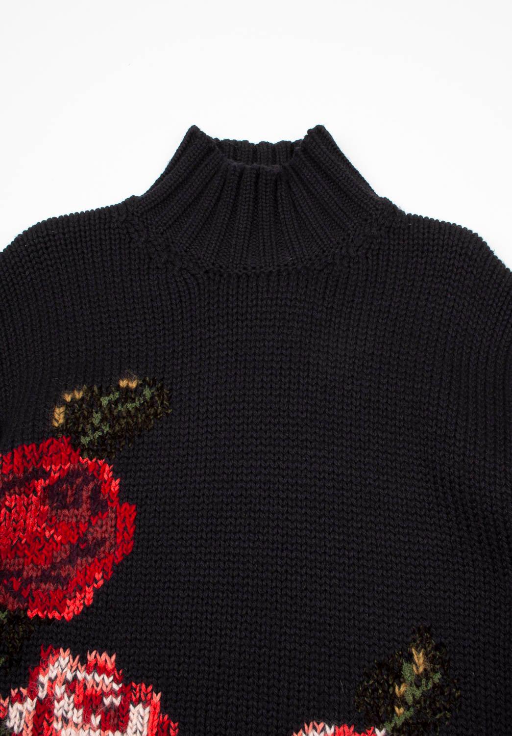 Prüfen Sie meine anderen Angebote. Habe viele weitere Designerkleidung zu verkaufen. Offen für alle Angebote.
Zum Verkauf steht ein 100% echter Jean Paul Gaultier Strickpullover für Männer, VINU0
Farbe: schwarz multi
(Eine tatsächliche Farbe kann