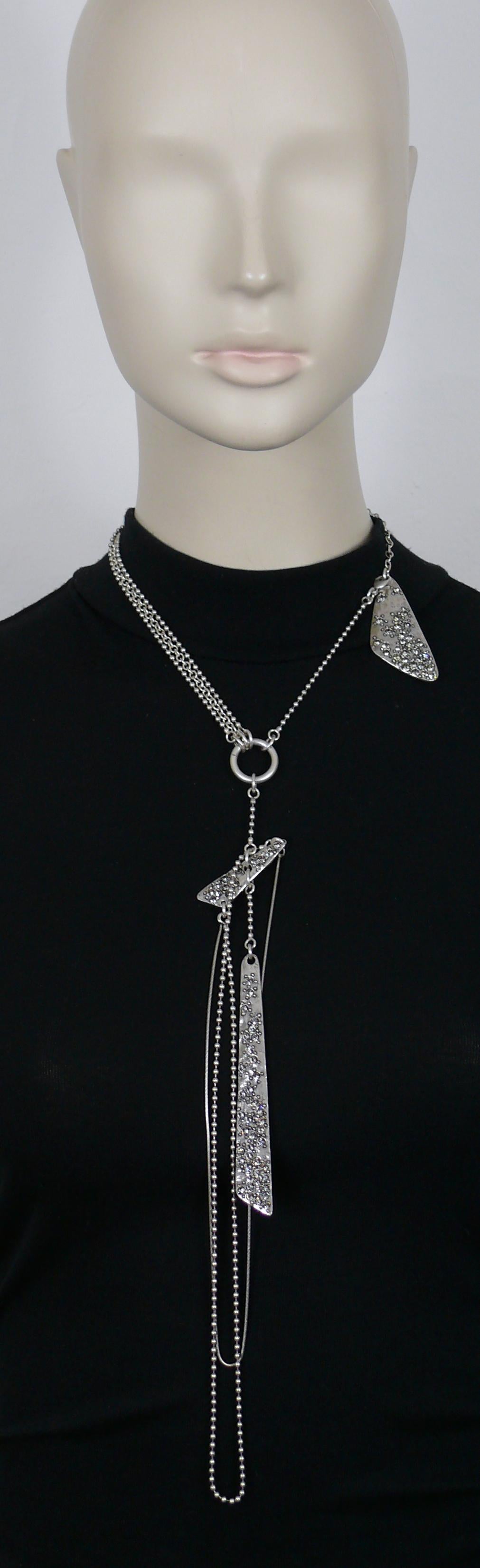 JEAN PAUL GAULTIER silver tone mobile pendant necklace embellished with light grey crystals.

Lobster clasp closure.

Marked GAULTIER.

Indicative measurements : height approx. 48 cm (18.90 inches).

Material : Silver tone metal hardware /