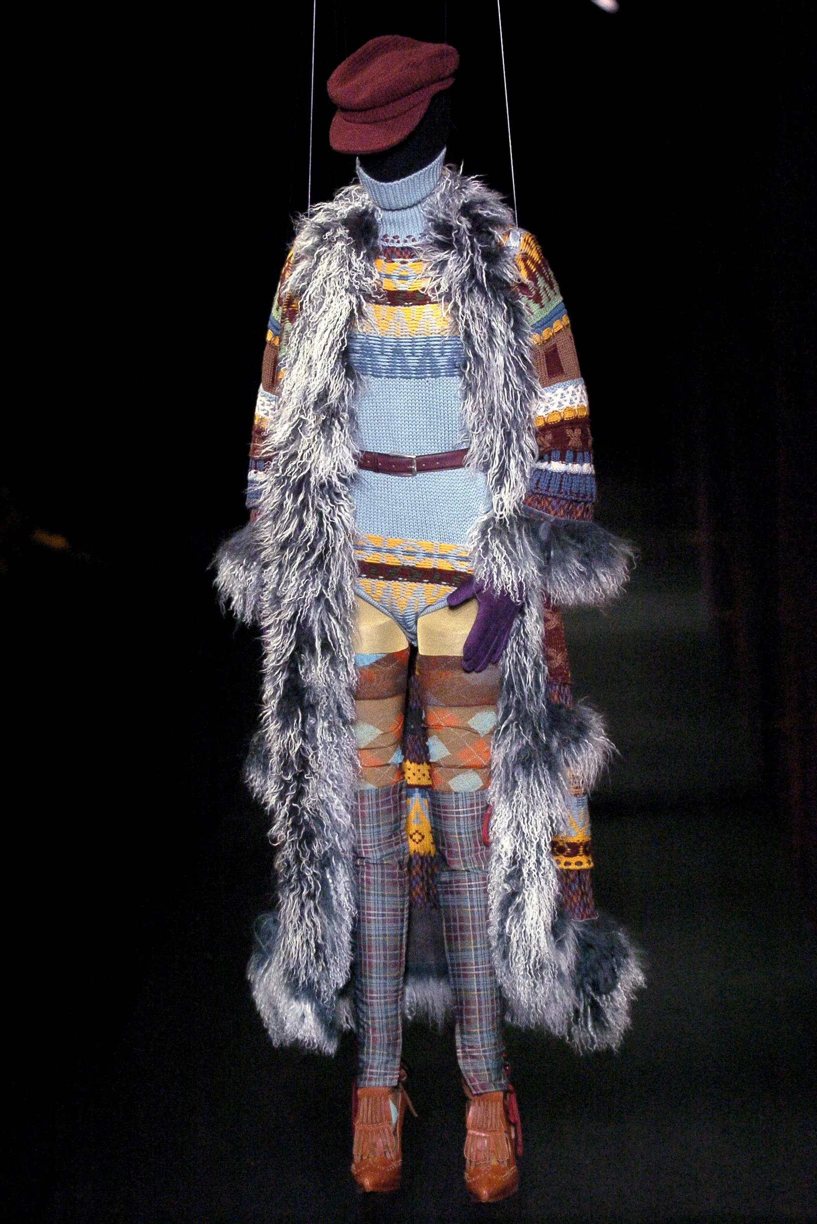 Nero Jean Paul Gaultier Jeans in lana vergine multicolore con pelliccia di mongolia, FW 2004 in vendita