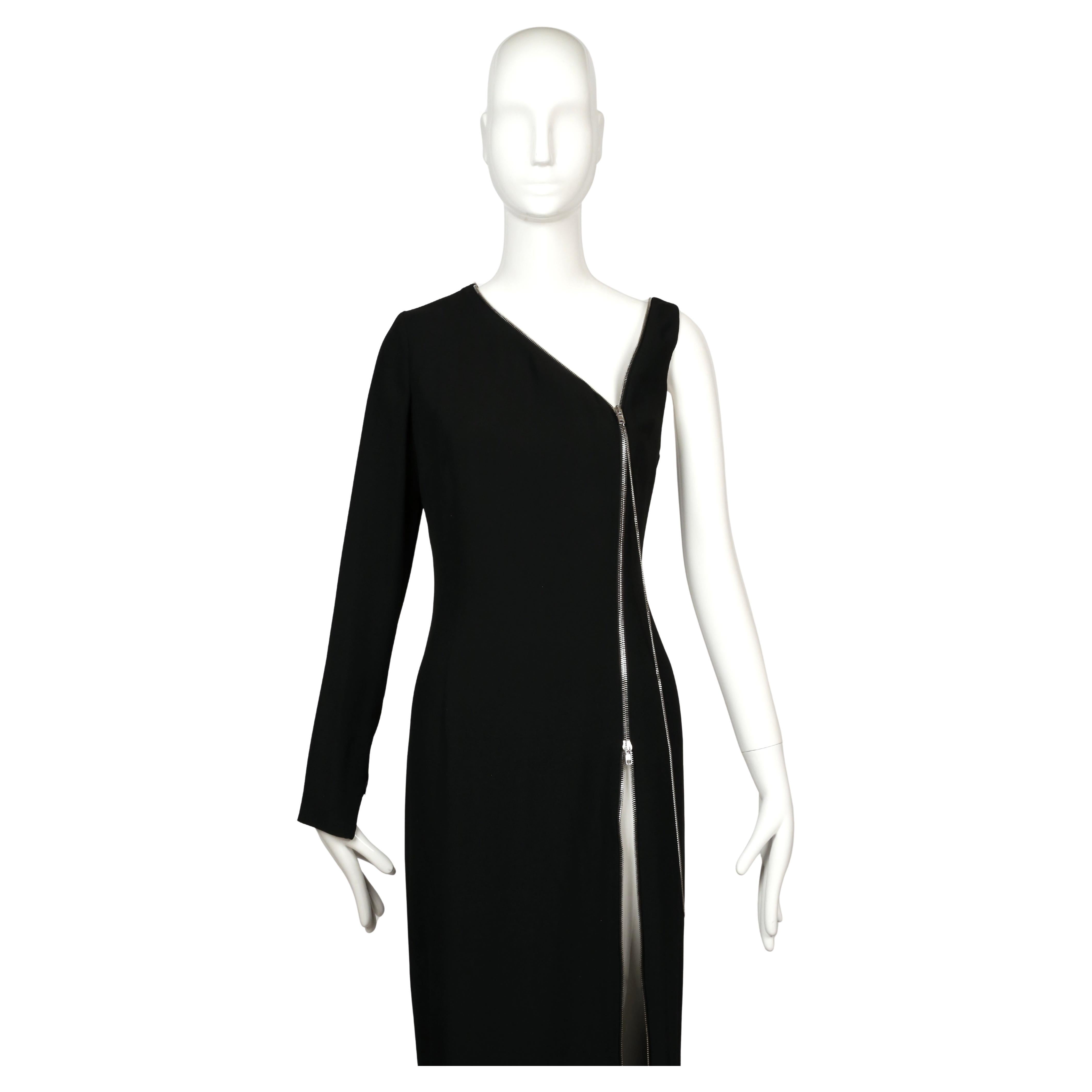 JEAN PAUL GAULTIER Robe à une manche en crêpe noir avec fermetures éclair - NEUVE AVEC ETIQUETTES Neuf - En vente à San Fransisco, CA