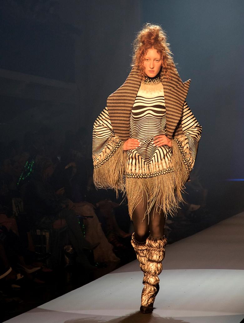 Jean Paul Gaultier Ilusión óptica Mapa del cuerpo a rayas Vestido Kim Kardashian en venta 7