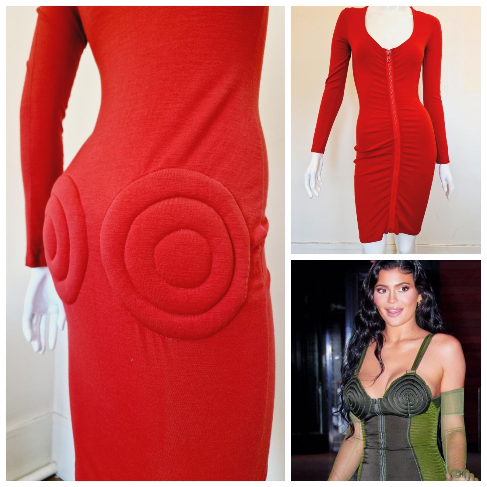 Padded bottom dress by Jean Paul Gaultier!
From the early 80s Gaultier`s era!
Deep v-neck with the zipper.

A similar dress from this collection was worn by Kylie Jenner, she hit the red carpet at the 72nd Annual Parsons Benefit in New York City on