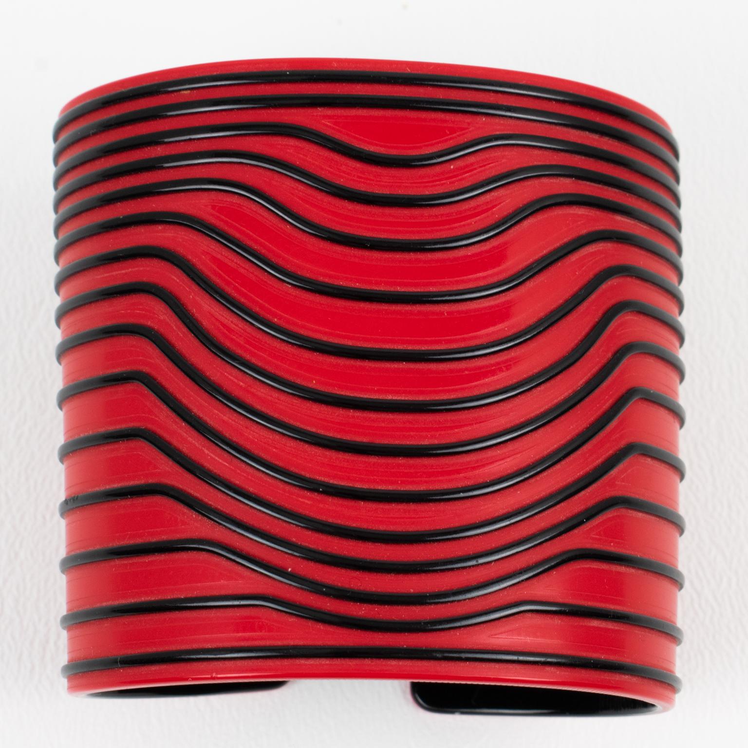 Jean Paul Gaultier Paris Red and Black Resin Cuff Bracelet Kinetic Effect 2