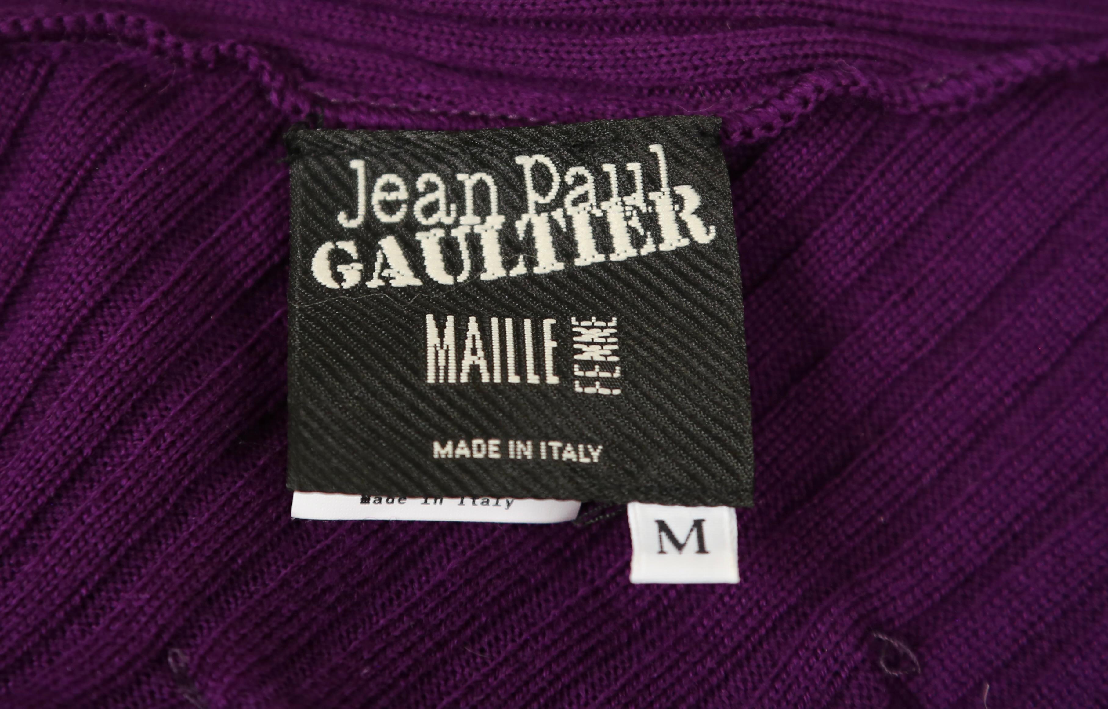 JEAN PAUL GAULTIER Robe en maille côtelée violette avec écharpe en vente 4