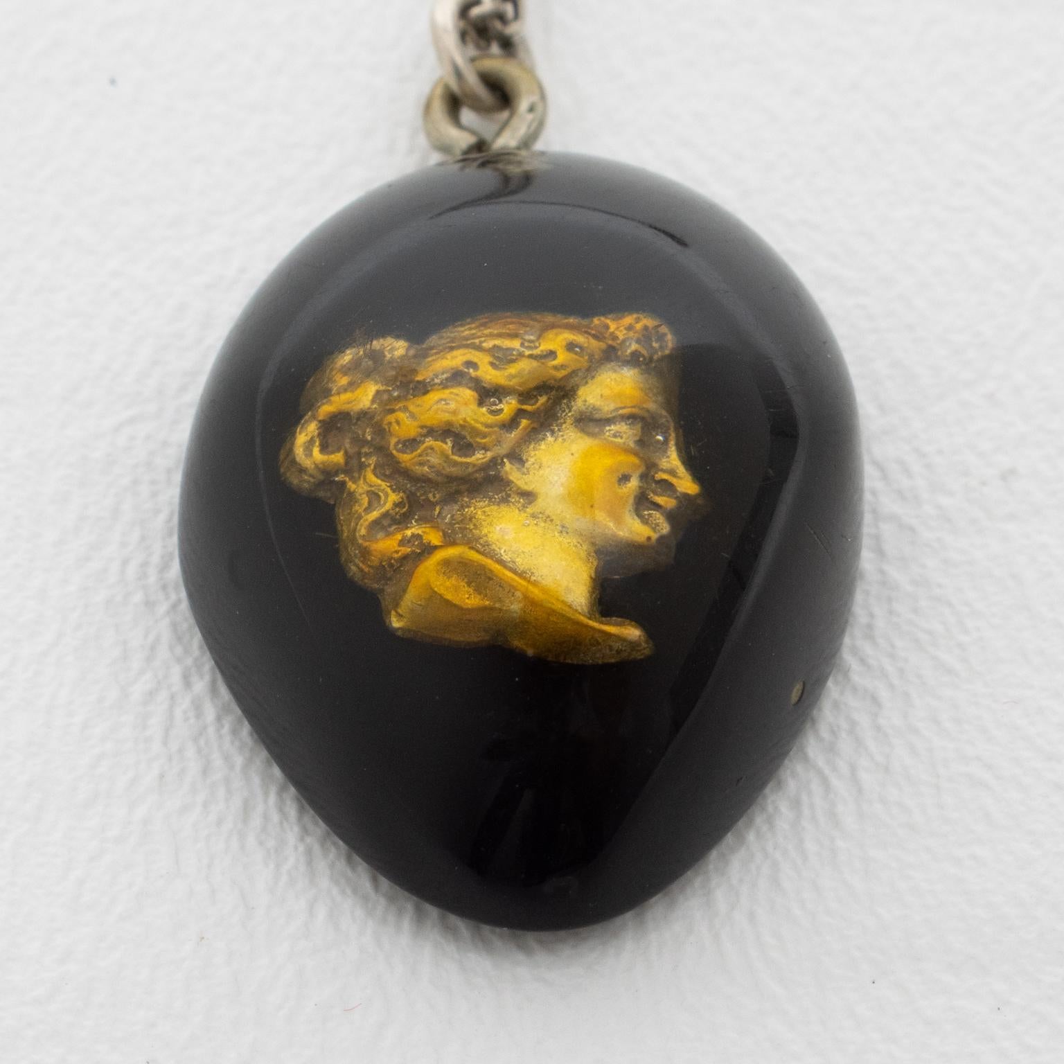 Jean Paul Gaultier, collier rare Steampunk avec pendentif camée en résine en vente 1