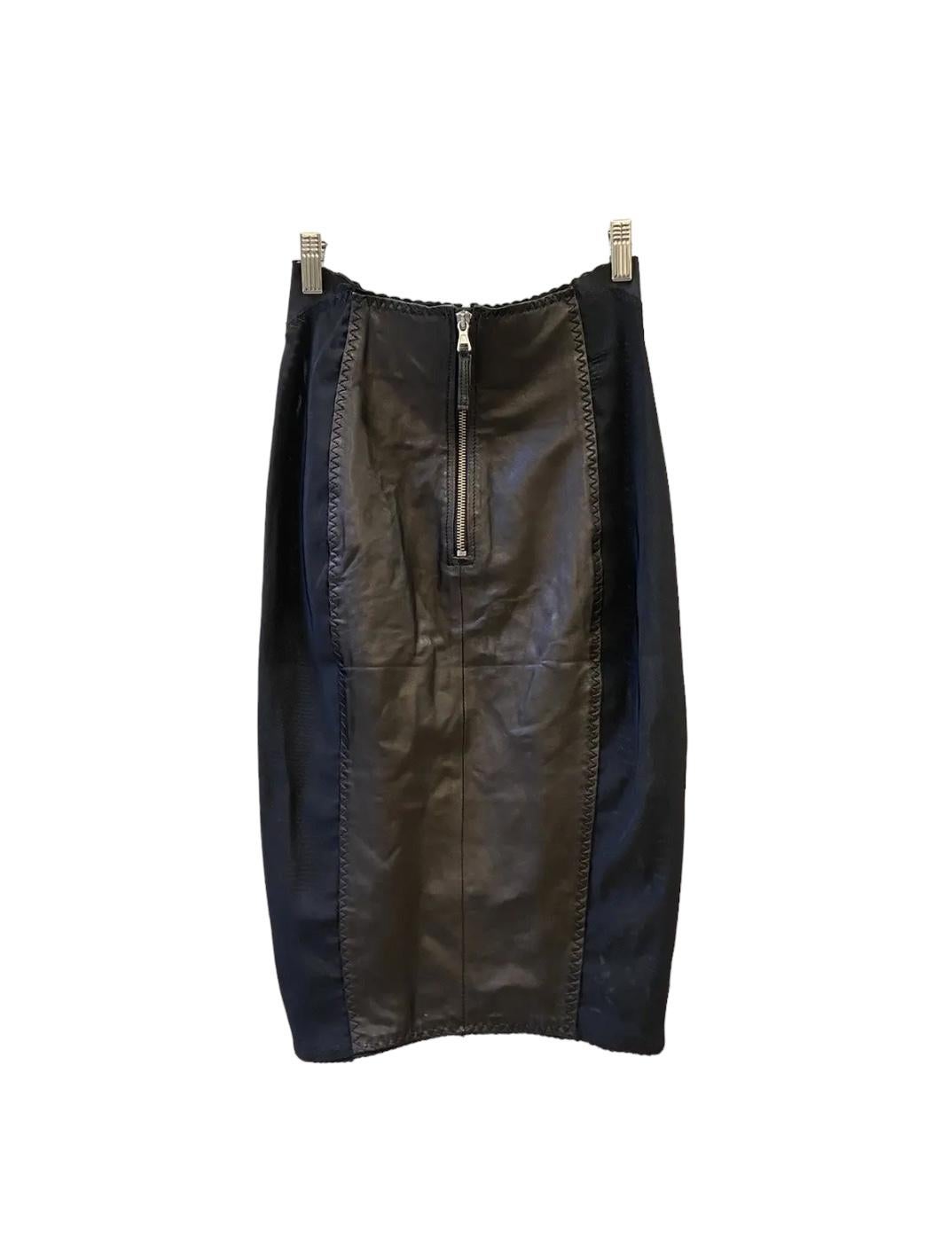 Jean Paul Gaultier
Re-Edition 1987 Leather Skirt
Size IT 38

Beautiful Jean Paul Gaultier 1987 leather skirt. In great condition without flaws, made in Italy.