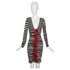 JEAN PAUL GAULTIER Gerüschtes Midikleid mit Streifen und Blumenapplikation auf der Vorderseite