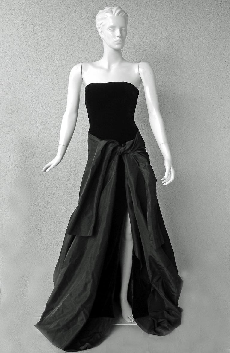 Black Jean Paul Gaultier Runway 2 in 1 Entrance Gown + Reversible Evening Coat  See! For Sale