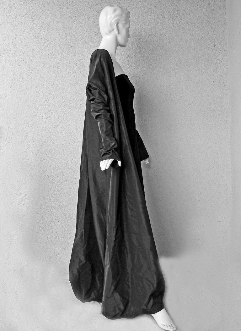 Jean Paul Gaultier Runway 2 in 1 Entrance Gown + Reversible Evening Coat  See! For Sale 2