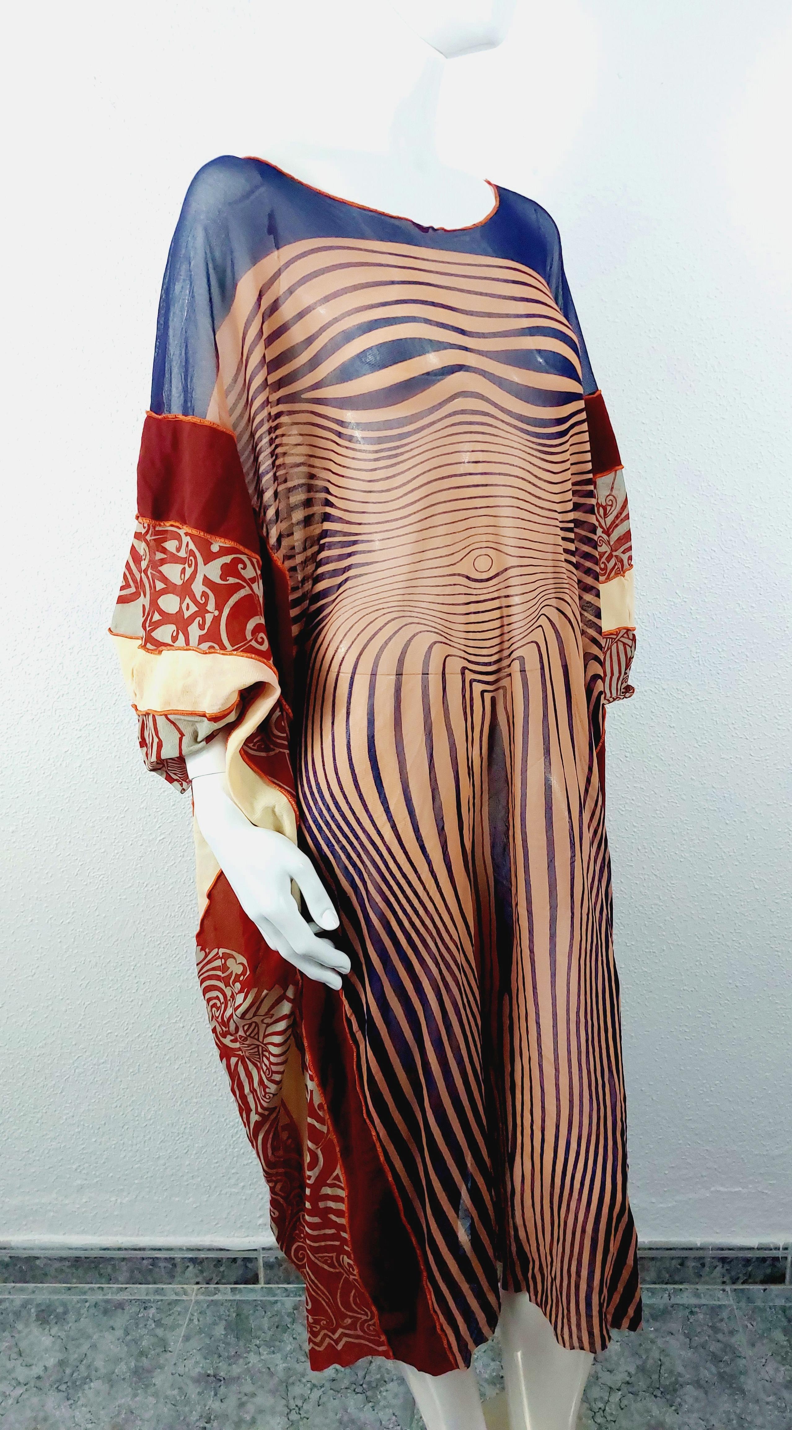 Jean Paul Gaultier Runway Nude Contour Maxi Caftan Robe Caftan Optical S/S 1996 en vente 1