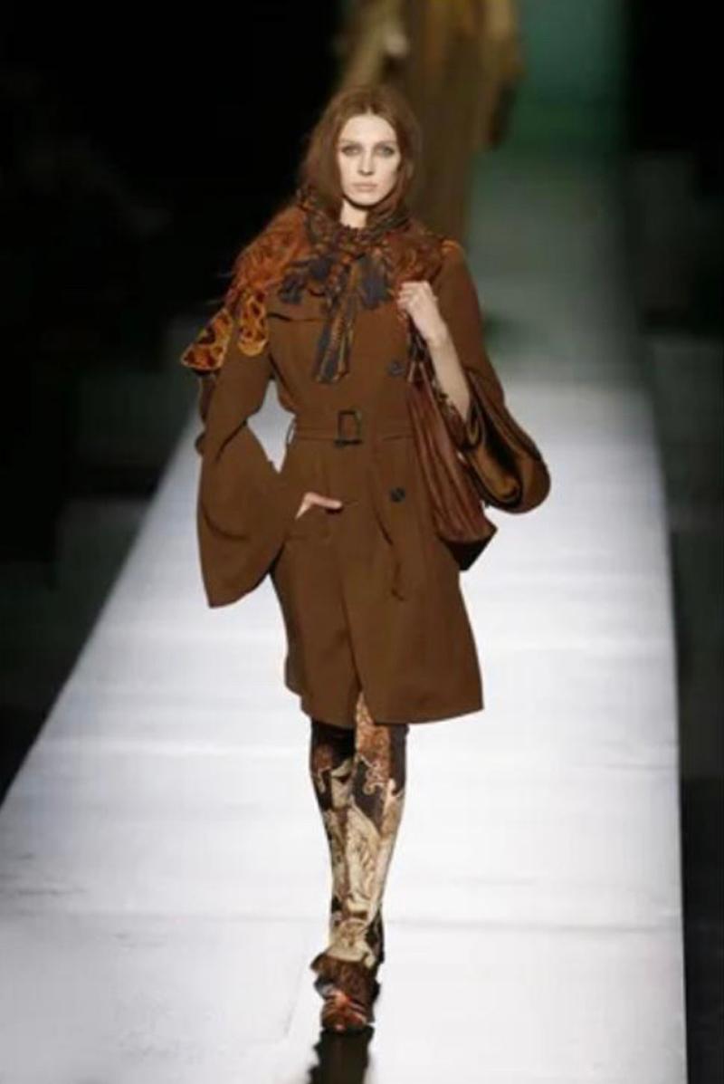 Marrone Jean Paul Gaultier Jeans - Leggings e canottiera Tatoo in passerella, Autunno-Inverno 2008