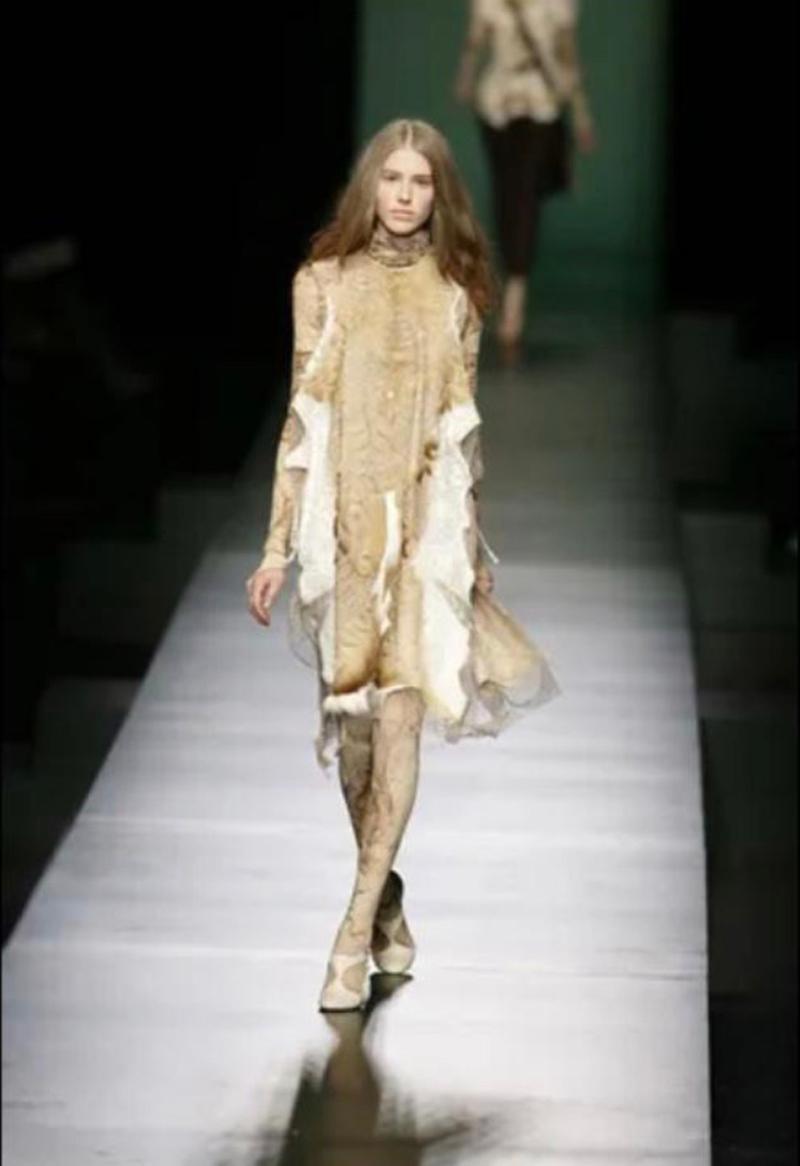 Jean Paul Gaultier Jeans - Leggings e canottiera Tatoo in passerella, Autunno-Inverno 2008 2
