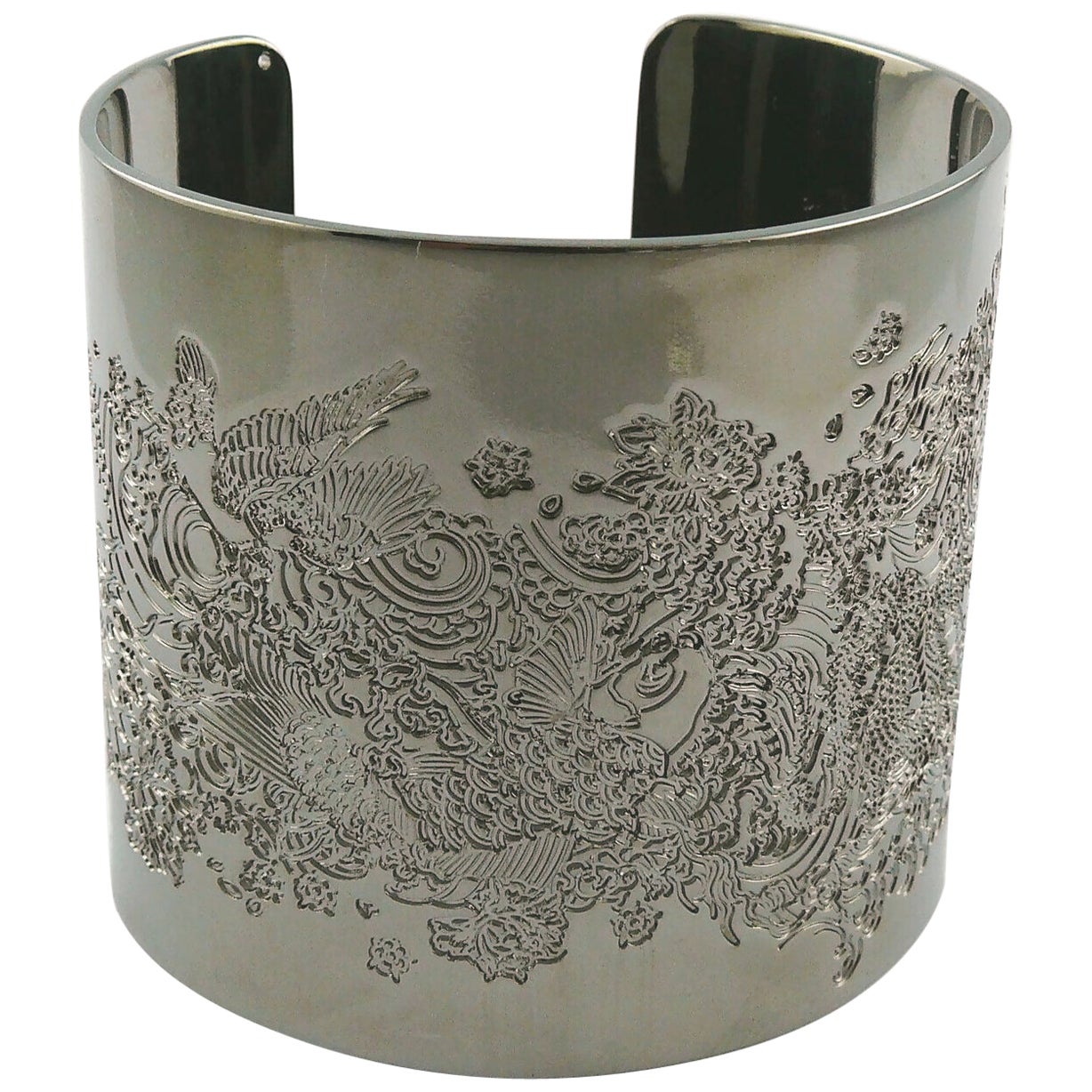 Jean Paul Gaultier Rutheniumfarbenes japanisches Koi-Fisch- Tattoo-Manschettenarmband im Angebot