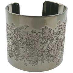 Bracciale in rutenio Jean Paul Gaultier Jeans, colore giapponese con tatuaggio di pesce Koi