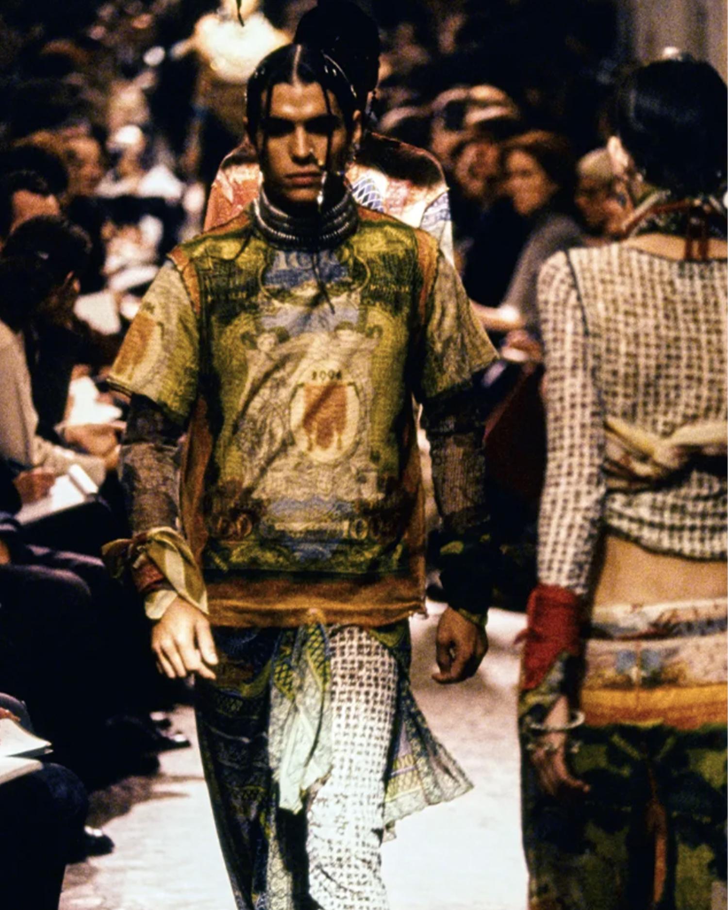 Jean Paul Gaultier 	S/S 1994 “Les Tatouages” baroque sculptures money dollar t-s in vendita 1