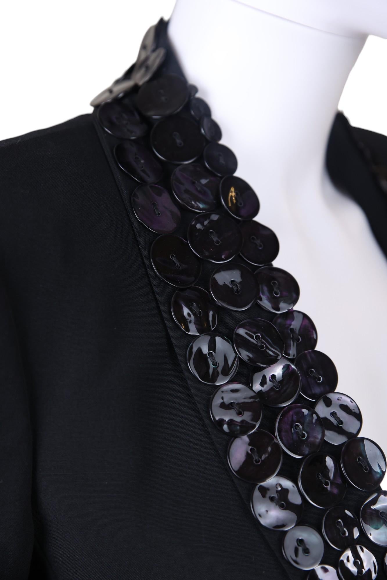 Jean Paul Gaultier S/S 2003 Haute Couture Blazer aus schwarzer Wolle mit Perlmuttknöpfen im Angebot 3