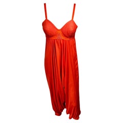 Jean Paul Gaultier S/S 2010 Pasarela Sujetador cónico Bustier Mono rojo