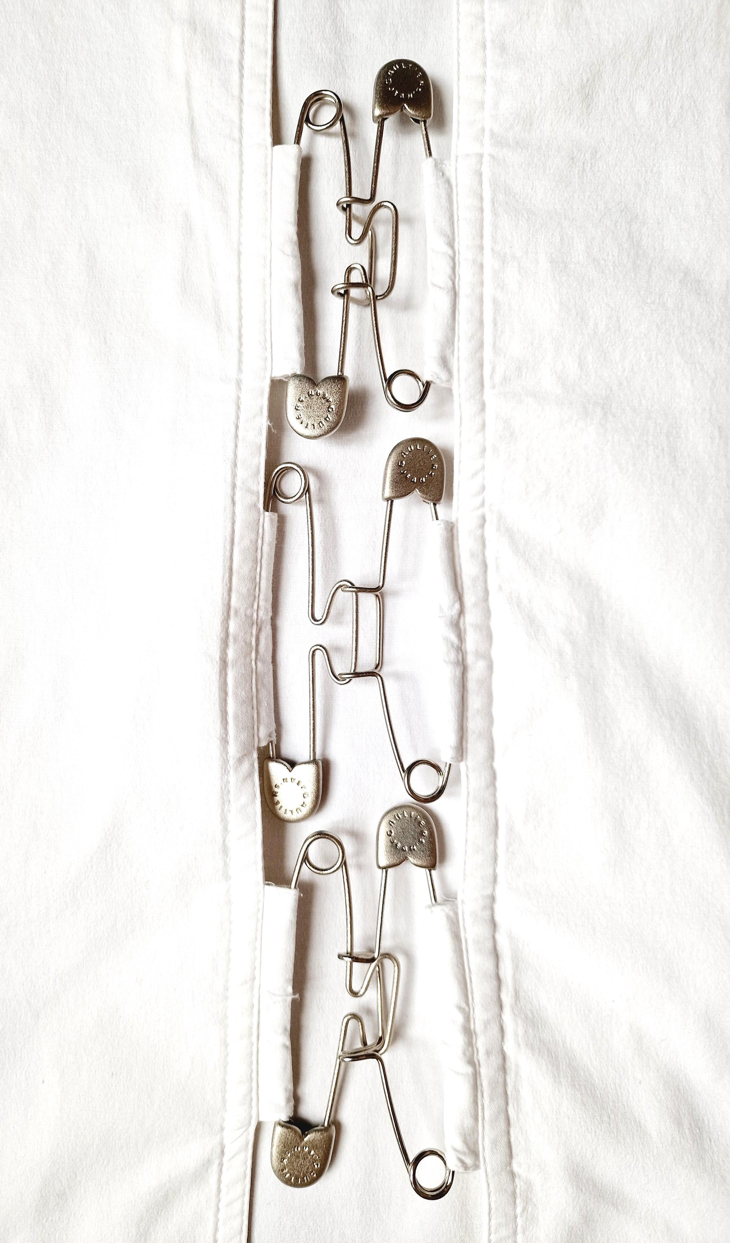 Jean Paul Gaultier Safety Pin Clips Vintage Bella Hadid Weißes Hemd Bluse Top im Angebot 5