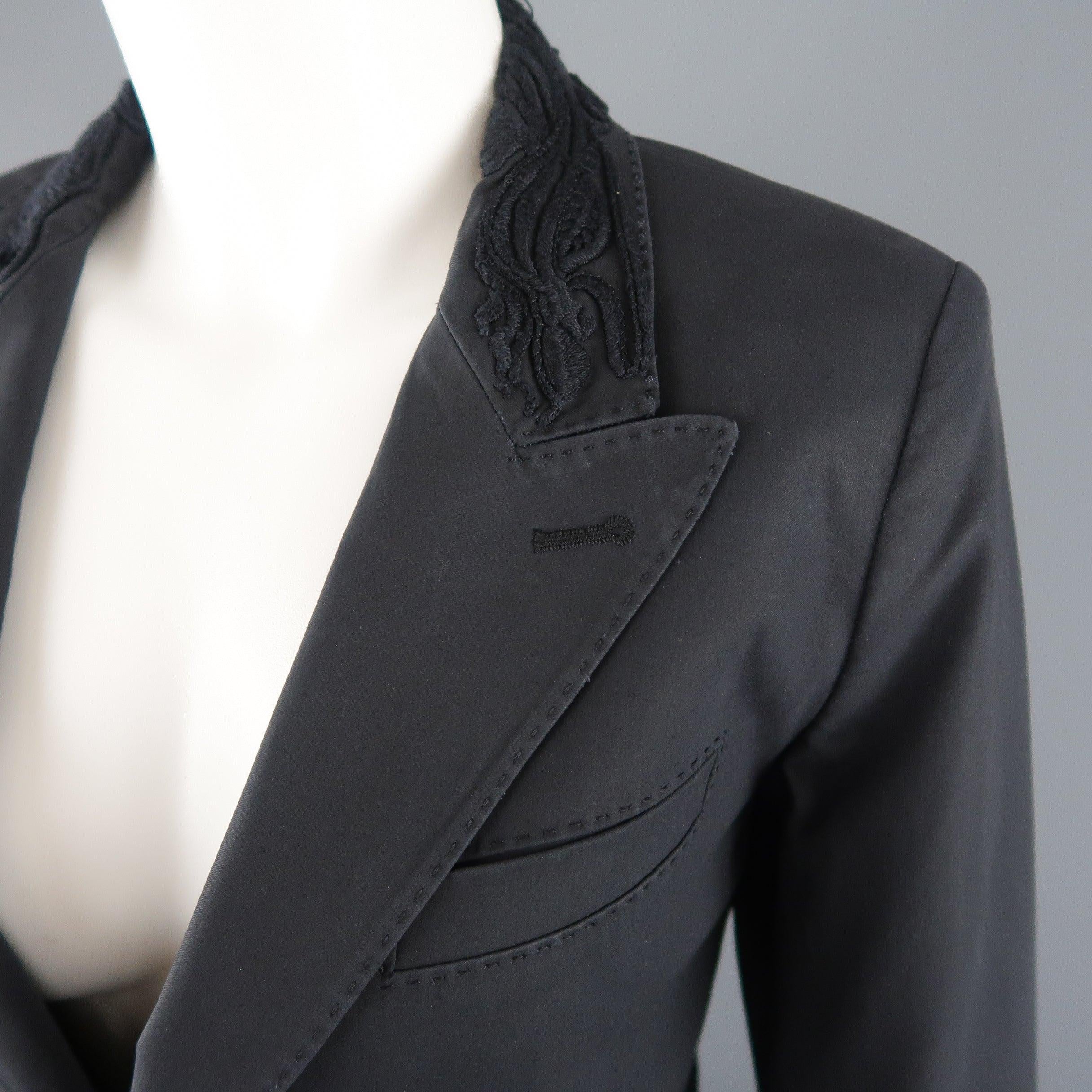 JEAN PAUL GAULTIER Size 10 Gray Cotton Embroidered Peak Lapel Blazer Jacket In Good Condition For Sale In San Francisco, CA