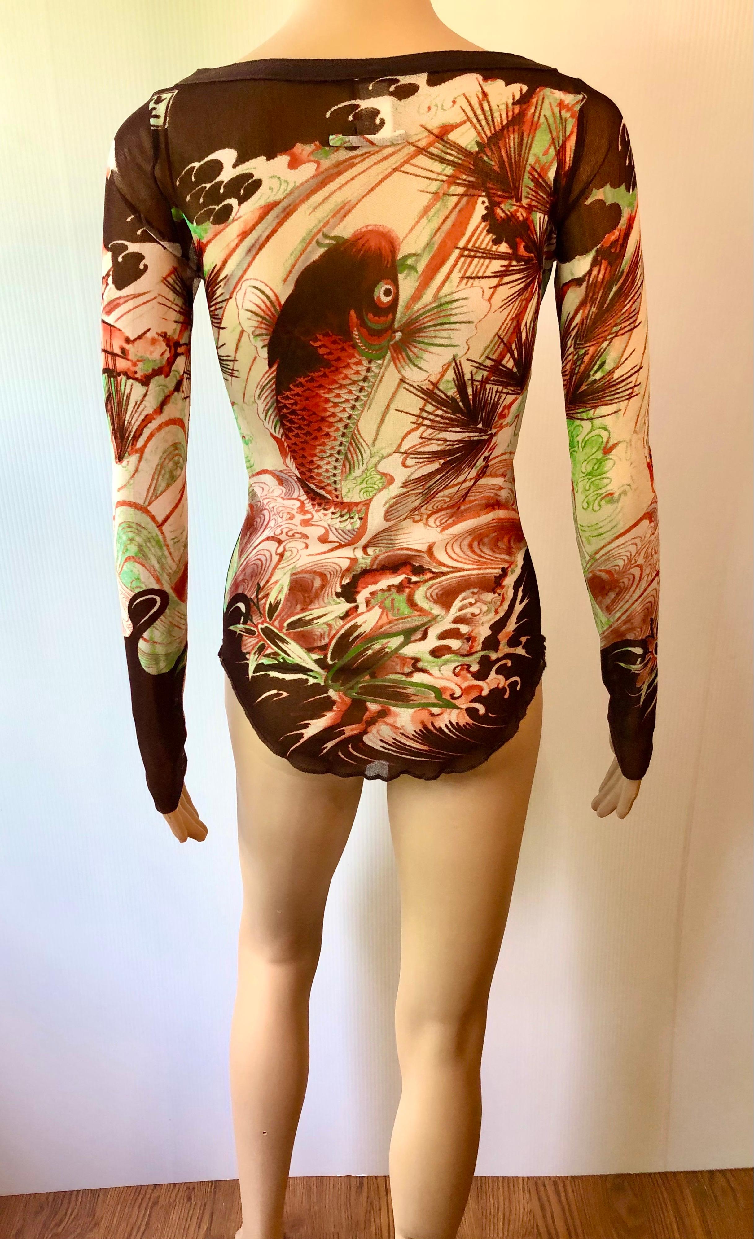 Jean Paul Gaultier Soleil Vintage Japanischer Koi Fisch Tattoo Druck Durchsichtiges Mesh Top für Damen oder Herren