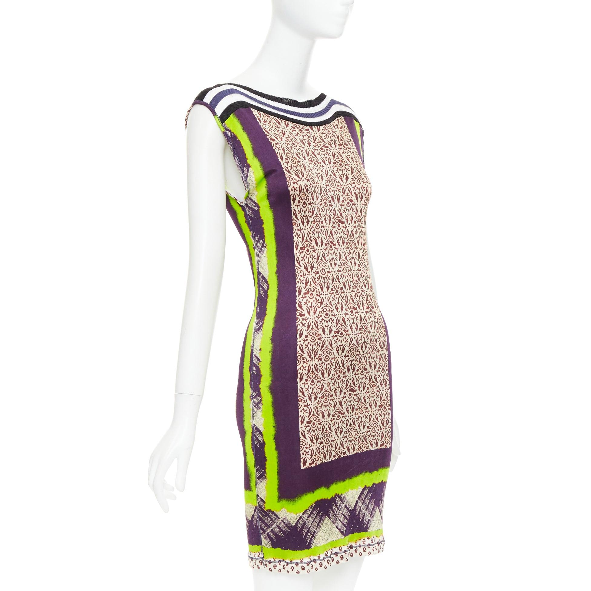 JEAN PAUL GAULTIER Soleil Vintage neon purple ethnic scarf print mini dress XS
Reference: CC/A00498
Brand: Jean Paul Gaultier
Designer: Jean Paul Gaultier
Collection: Soleil
Material: Viscose
Color: Neon Green, Purple
Pattern: Ethnic
Closure: Slip