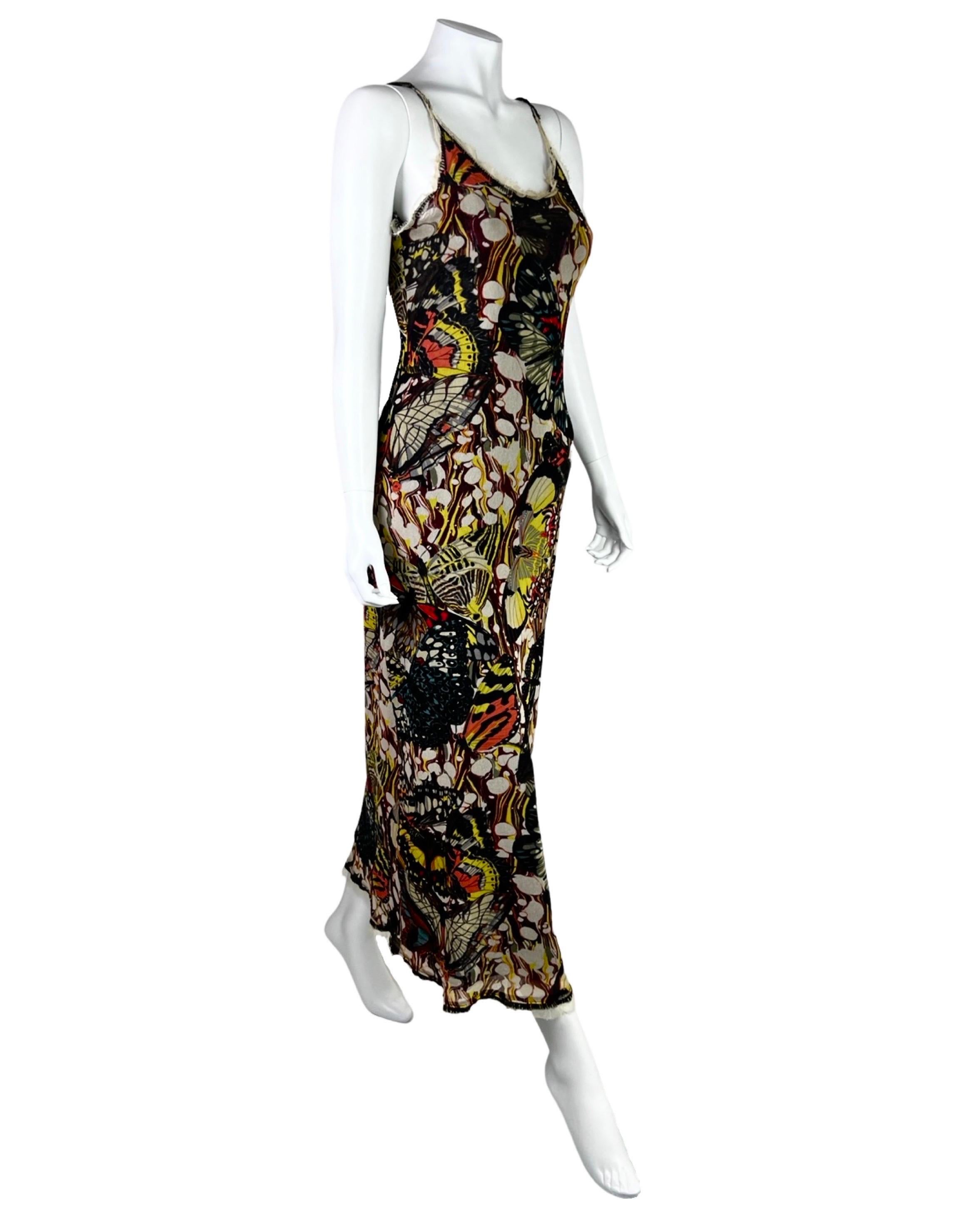 One of the most highly sought-after Jean-Paul Gaultier prints in this fabulous mesh dress in Size Large. Would fit anyone between M and XL. 

Excellent vintage condition.