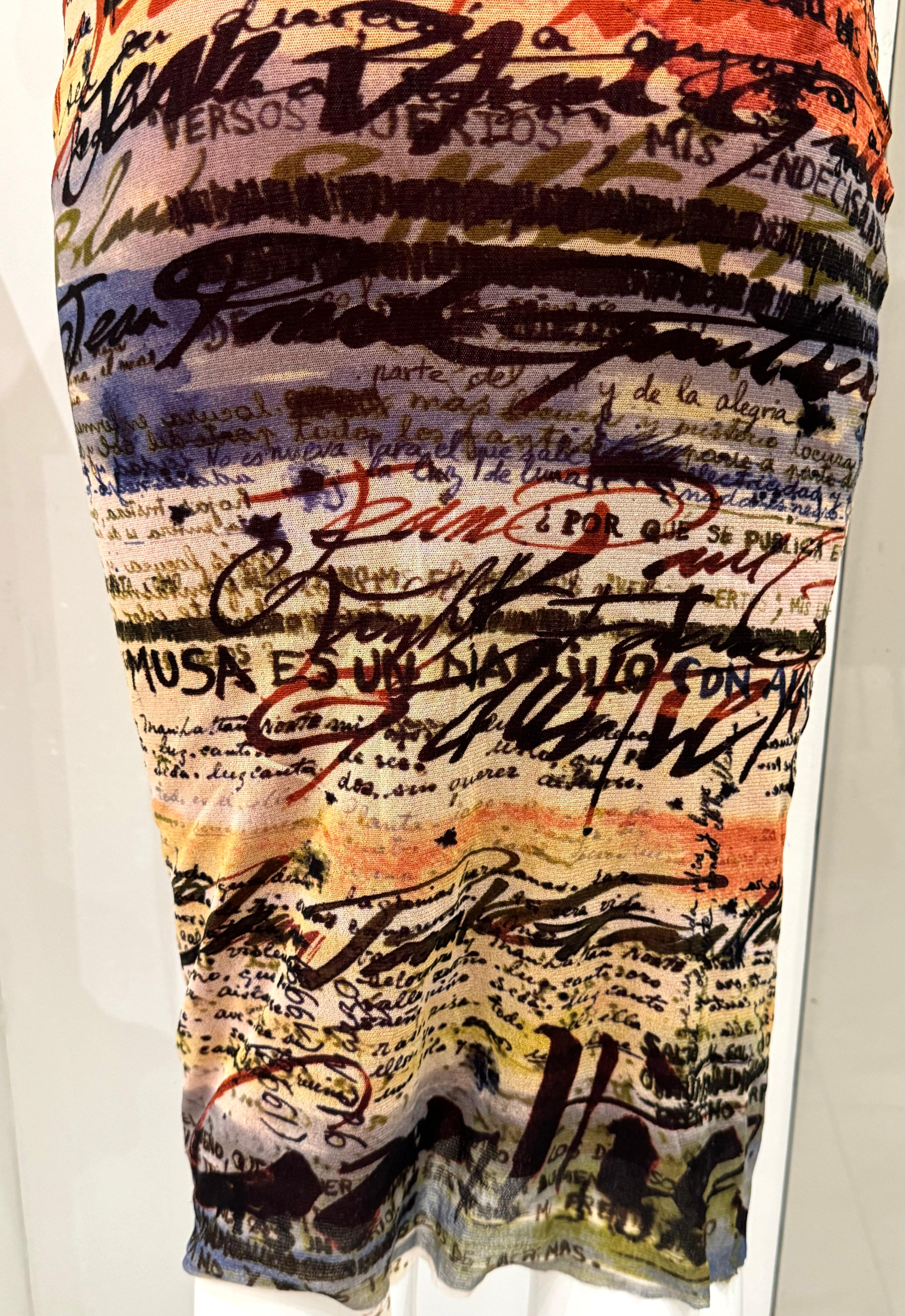 Jean Paul Gaultier Jeans primavera estate 1998 con testo calligrafico in spagnolo e set in maglia trasparente in vendita 8