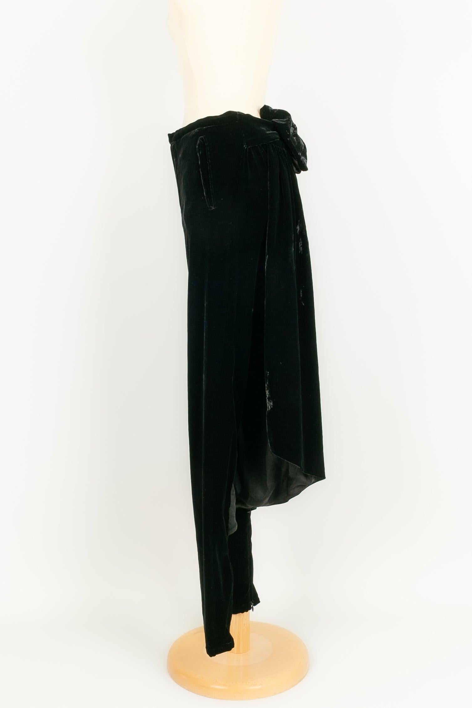 Jean-Paul Gaultier Velvet Pantacourt, Size 36FR For Sale 1