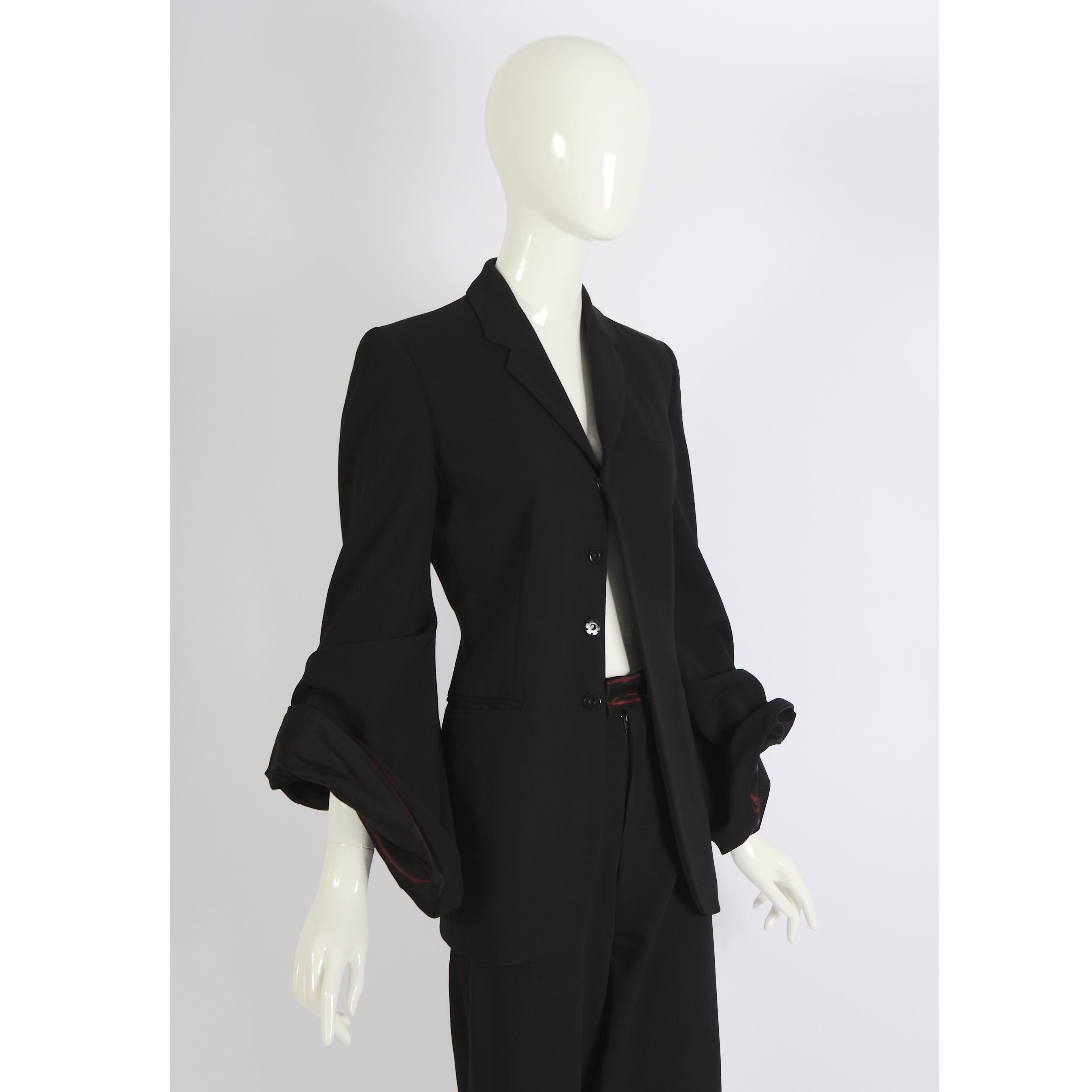 Jean Paul Gaultier Vintage 1997 Schwarzer Smoking-Anzug mit gedrehten Billowing-Ärmeln im Angebot 8