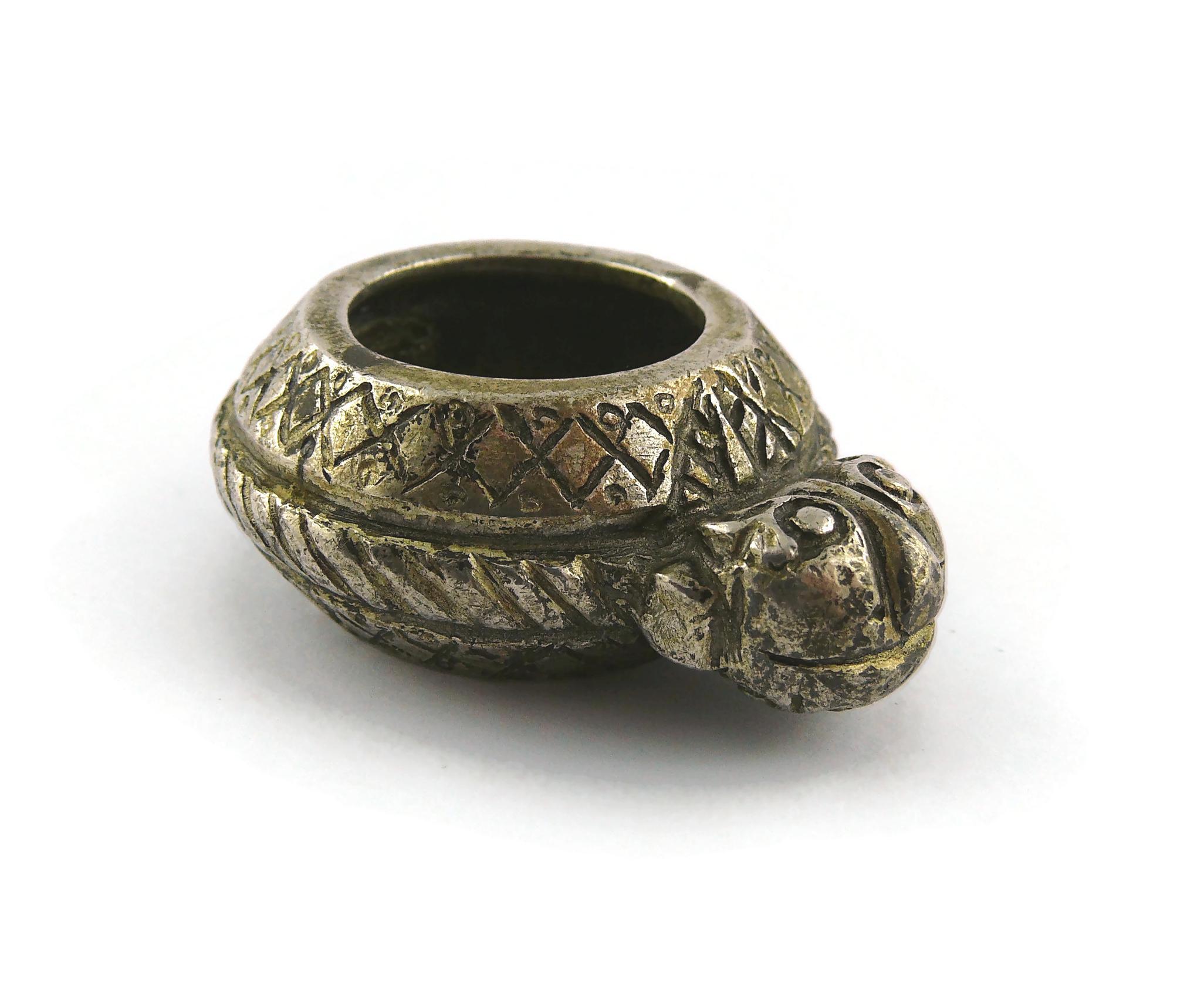 Jean Paul Gaultier Vintage Antiqued Silver Toned African Ethnic Massive Ring In Good Condition For Sale In Nice, FR