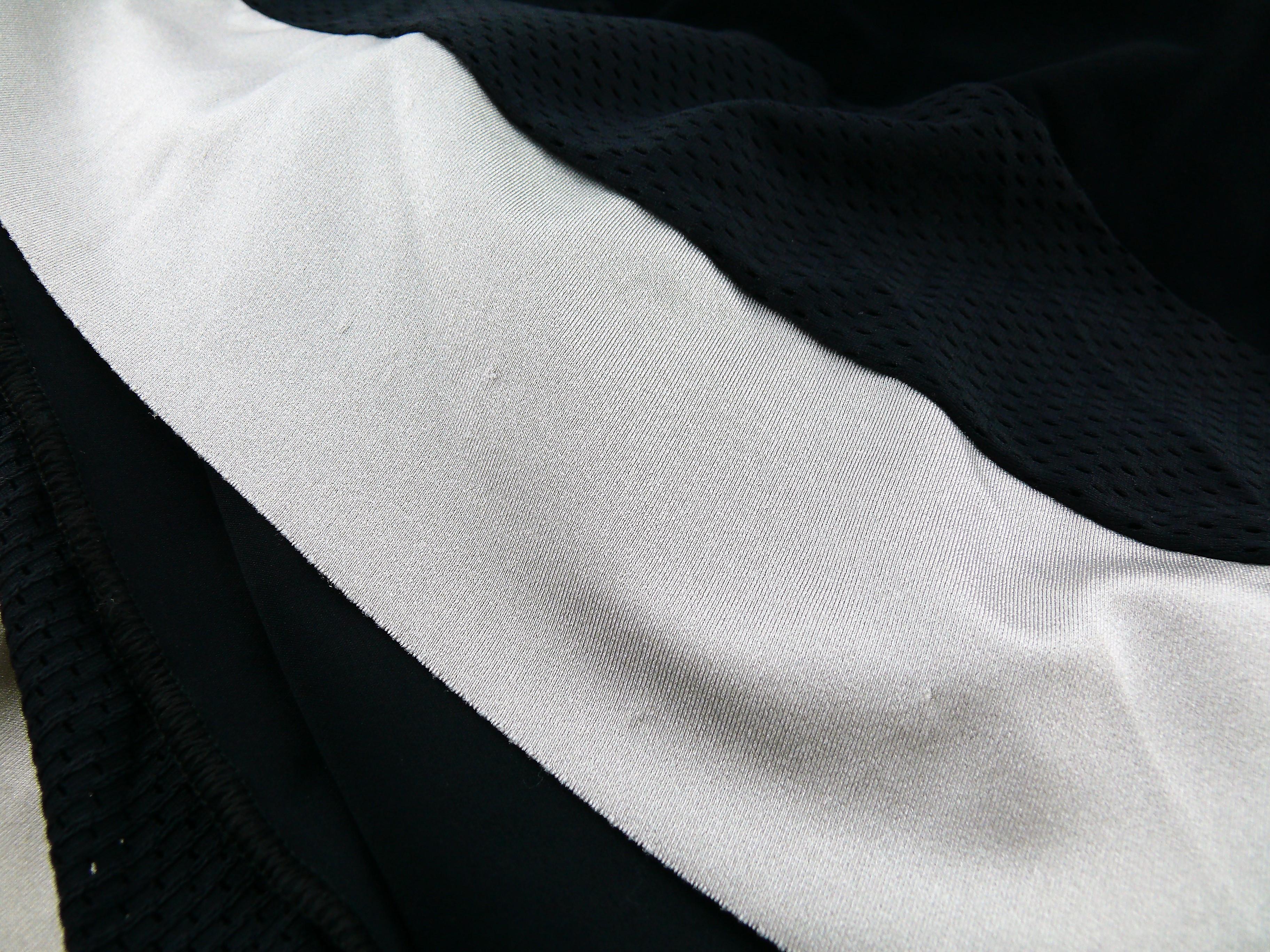 Robe de basket-ball vintage Jean-Paul Gaultier 6