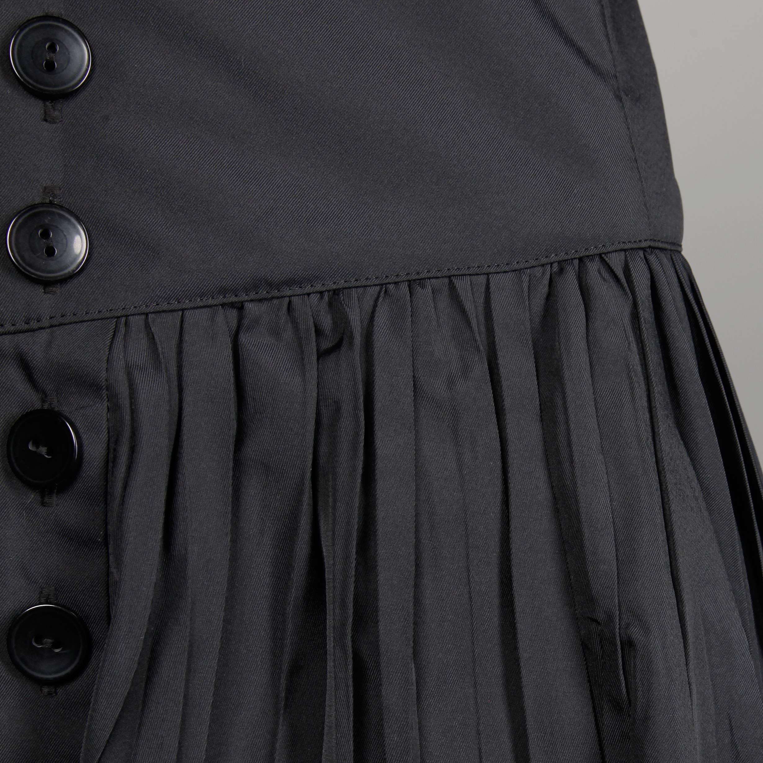 Jean Paul Gaultier Vintage Schwarz Avant Garde Steampunk Mantel oder Kleid, 1990er Jahre  im Zustand „Hervorragend“ im Angebot in Sparks, NV