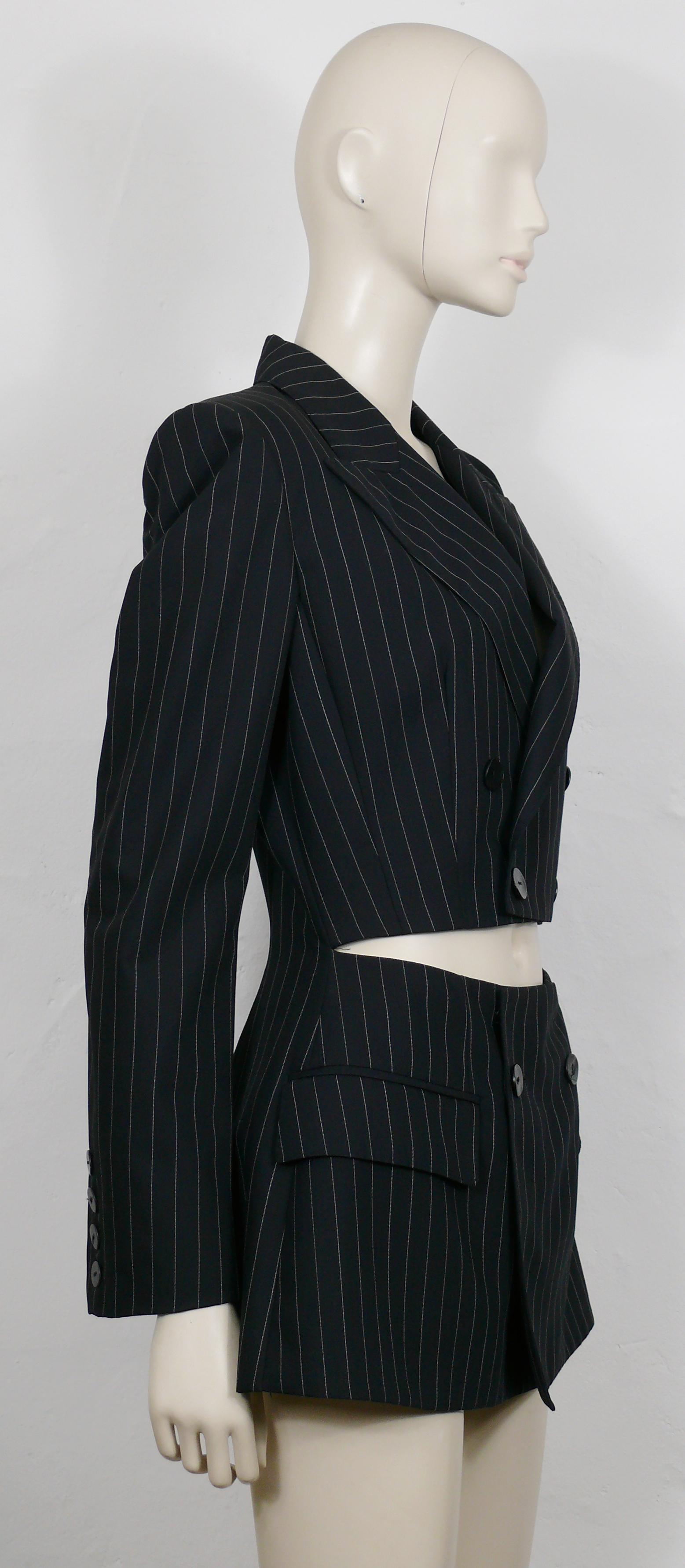 JEAN PAUL GAULTIER Vintage Black Pinstripe Cut-Out Waist Blazer Jacket In Good Condition For Sale In Nice, FR