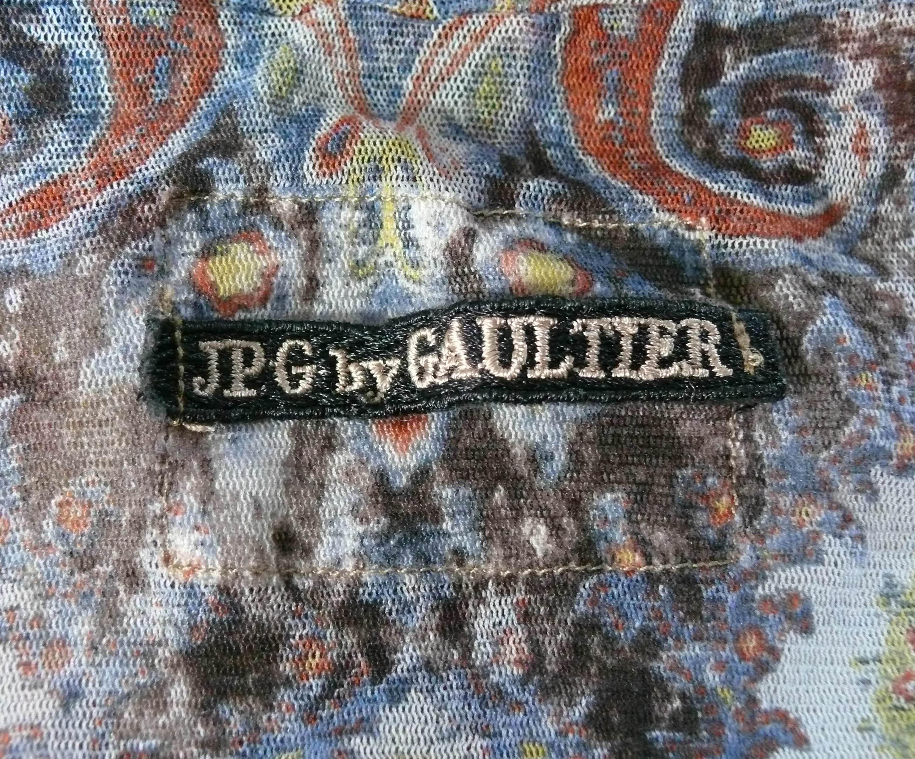JEAN PAUL GAULTIER - Top a collo alto in rete con stampa a tappeto, vintage e invecchiato in vendita 1