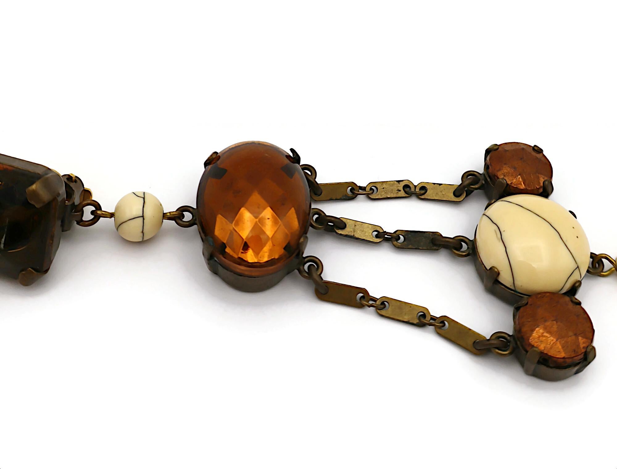 JEAN PAUL GAULTIER Langer Kronleuchter-Ohrring im Vintage-Stil, baumelnd im Angebot 7