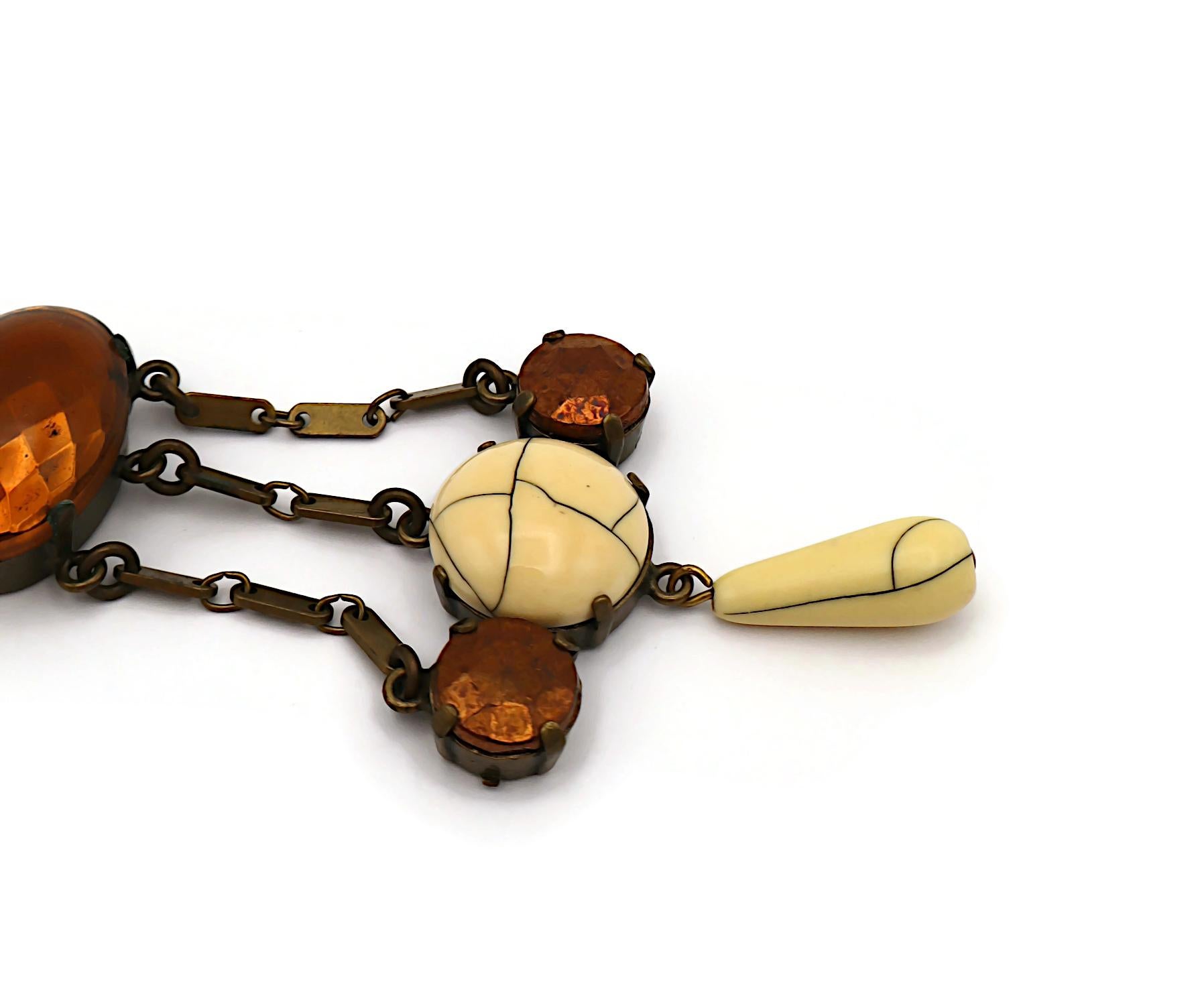 JEAN PAUL GAULTIER Langer Kronleuchter-Ohrring im Vintage-Stil, baumelnd im Angebot 11