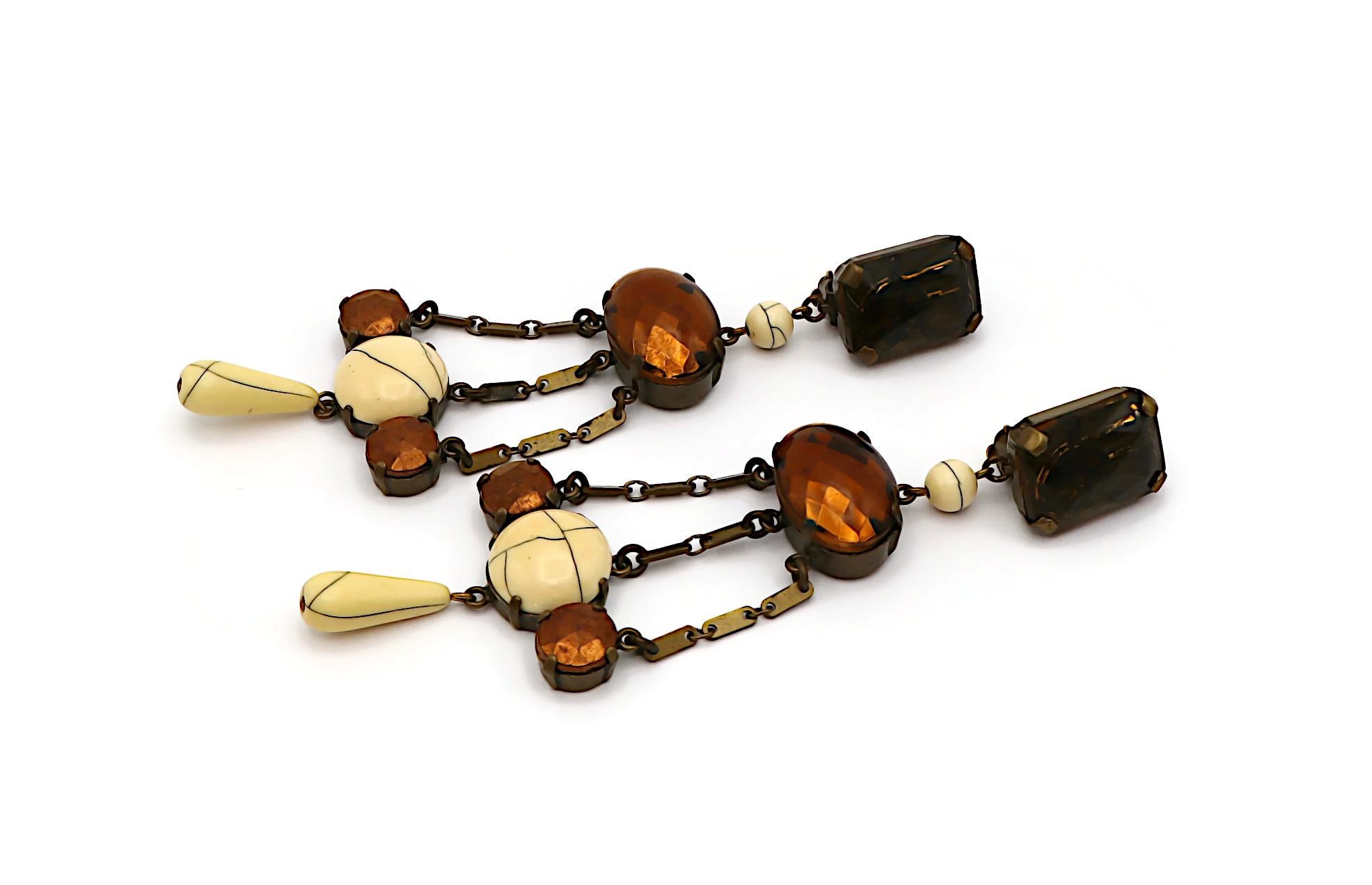 JEAN PAUL GAULTIER Langer Kronleuchter-Ohrring im Vintage-Stil, baumelnd im Angebot 1