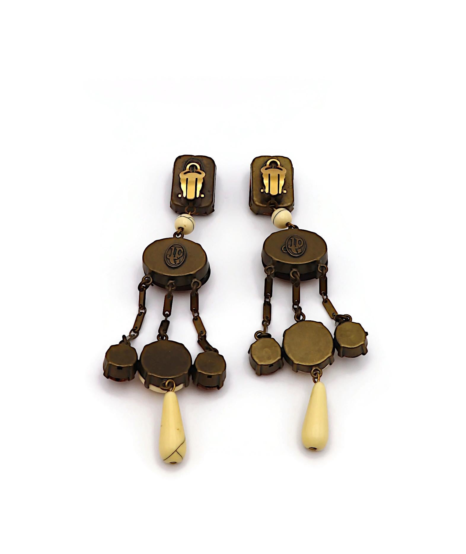 JEAN PAUL GAULTIER Langer Kronleuchter-Ohrring im Vintage-Stil, baumelnd im Angebot 2