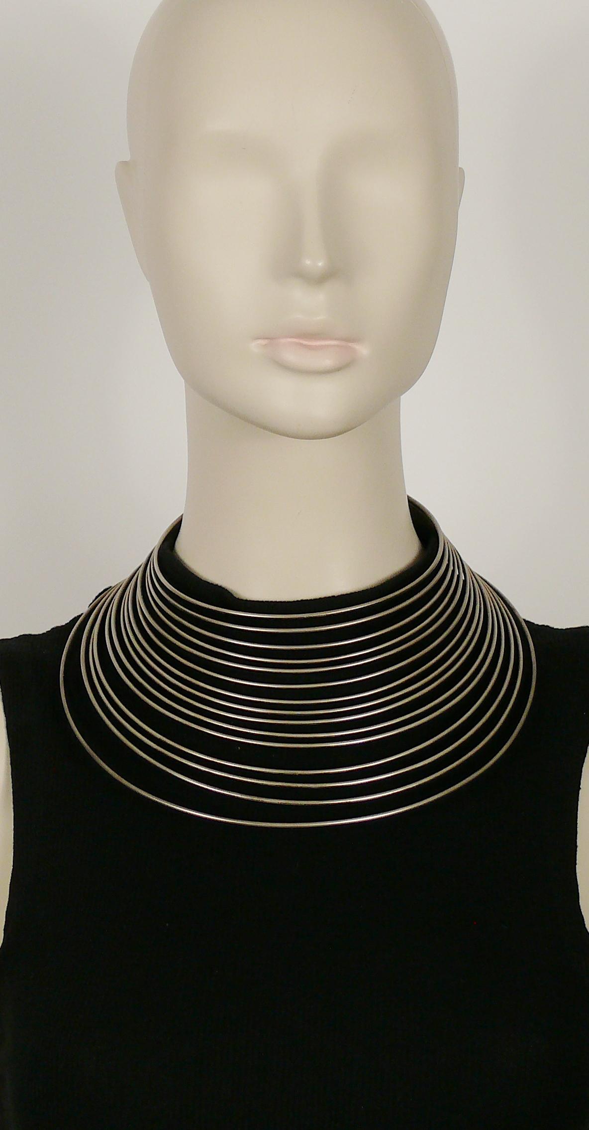 JEAN PAUL GAULTIER vintage Masai multi wire silver toned choker necklace.

Silver tone metal hardware.

Lobster clasp closure.

Marked GAULTIER.

Indicative measurements : wearable inner circumference approx. 37.70 cm (14.84 inches) / max. opening