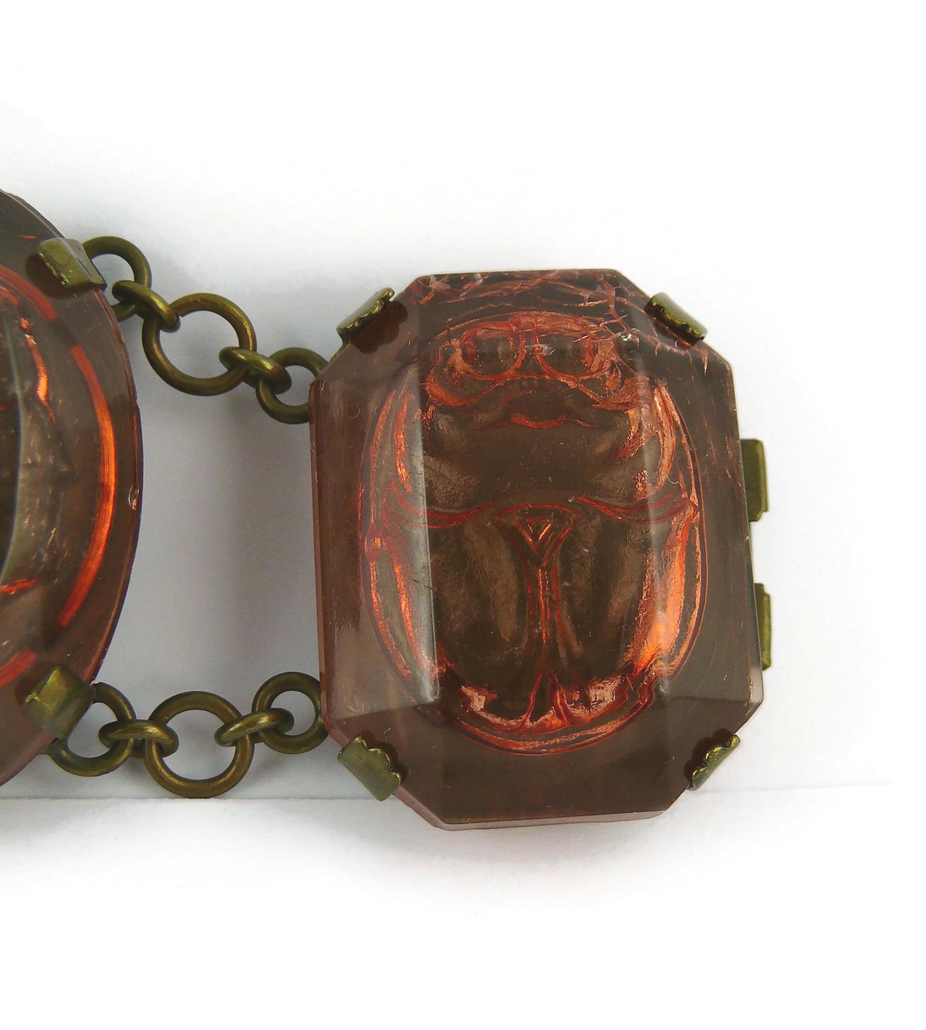Jean Paul Gaultier Bracelet vintage avec logo en forme de scarabée en résine avec camée en vente 5