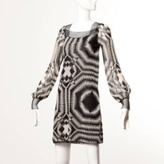 Jean Paul Gaultier Jeans è un abito vintage a rete trasparente in bianco e nero con stampa grafica Op Art.