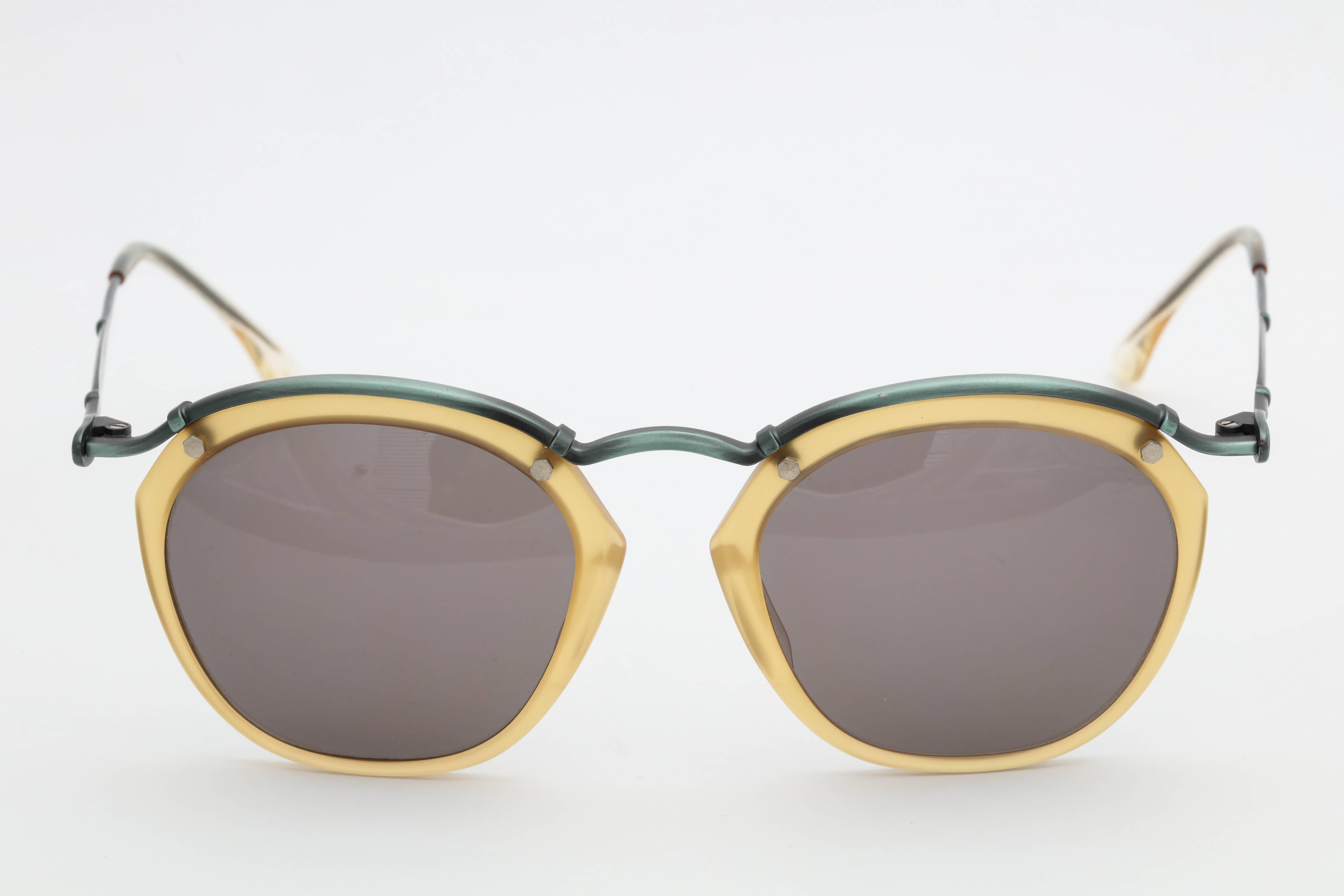 Jean Paul Gaultier Vintage Sunglasses 56-1273 In Excellent Condition For Sale In Chicago, IL