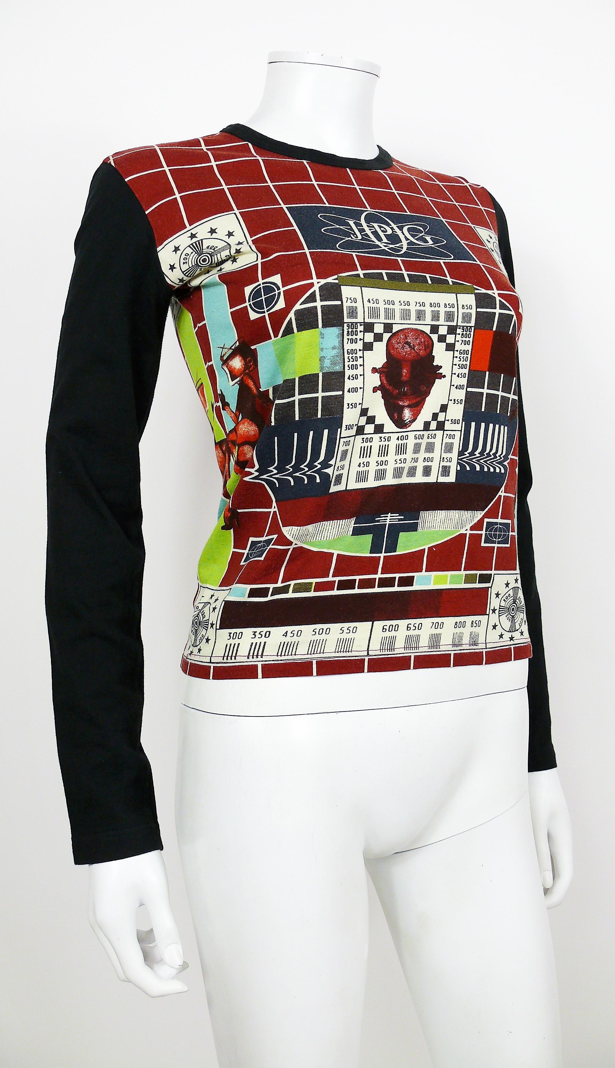 JEAN PAUL GAULTIER vintage test card print top.

Label reads JPG Paris.
Made in Italy.

Size tag reads : S.
Please refer to measurements.

Composition tag reads : 100% Cotton.

Indicative measurements taken laid flat and unstretched (double bust) :