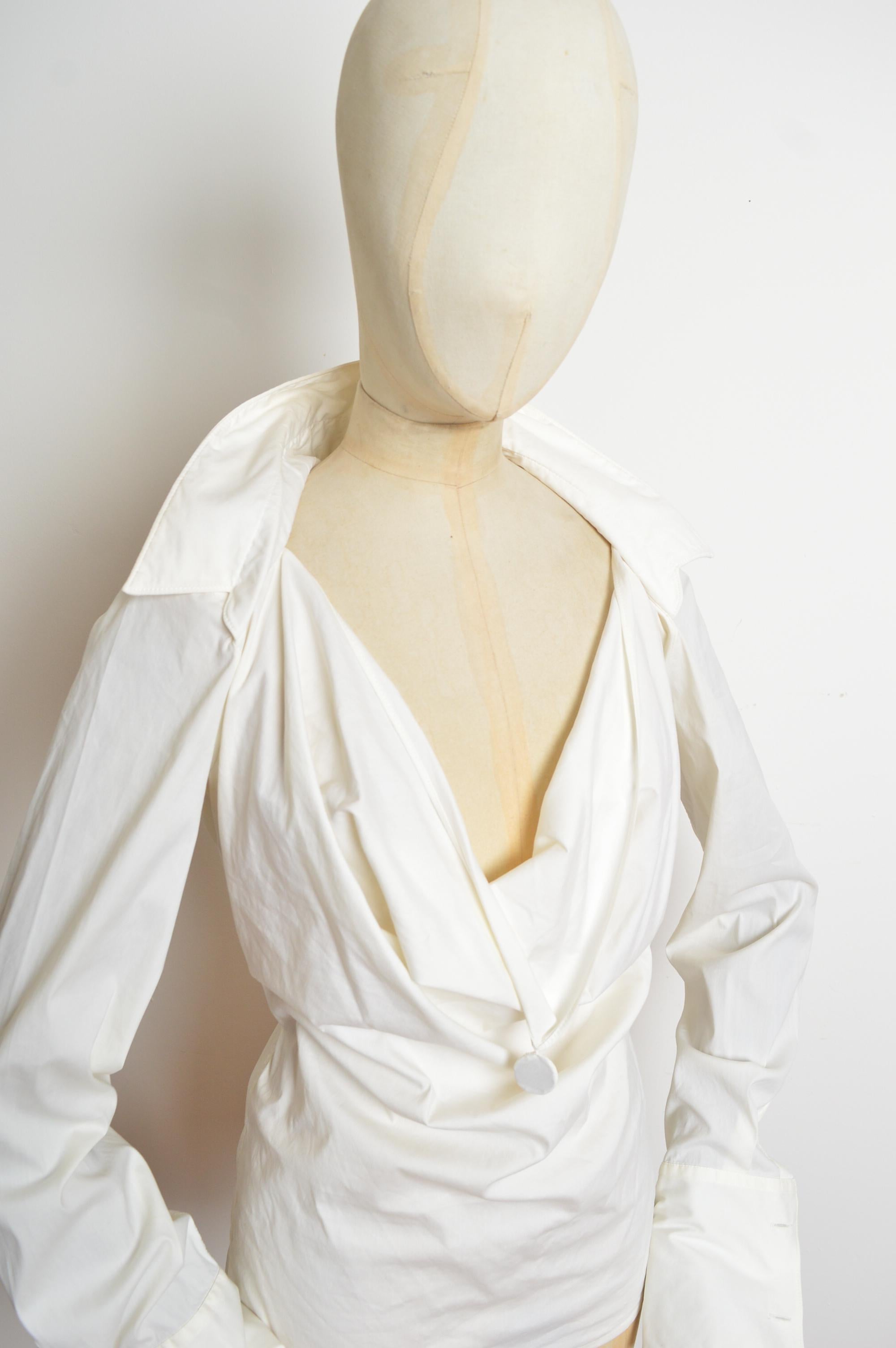 Jean Paul Gaultier Jeans Camicia drappeggiata bianca con insolita costruzione del colletto a punta in vendita 4