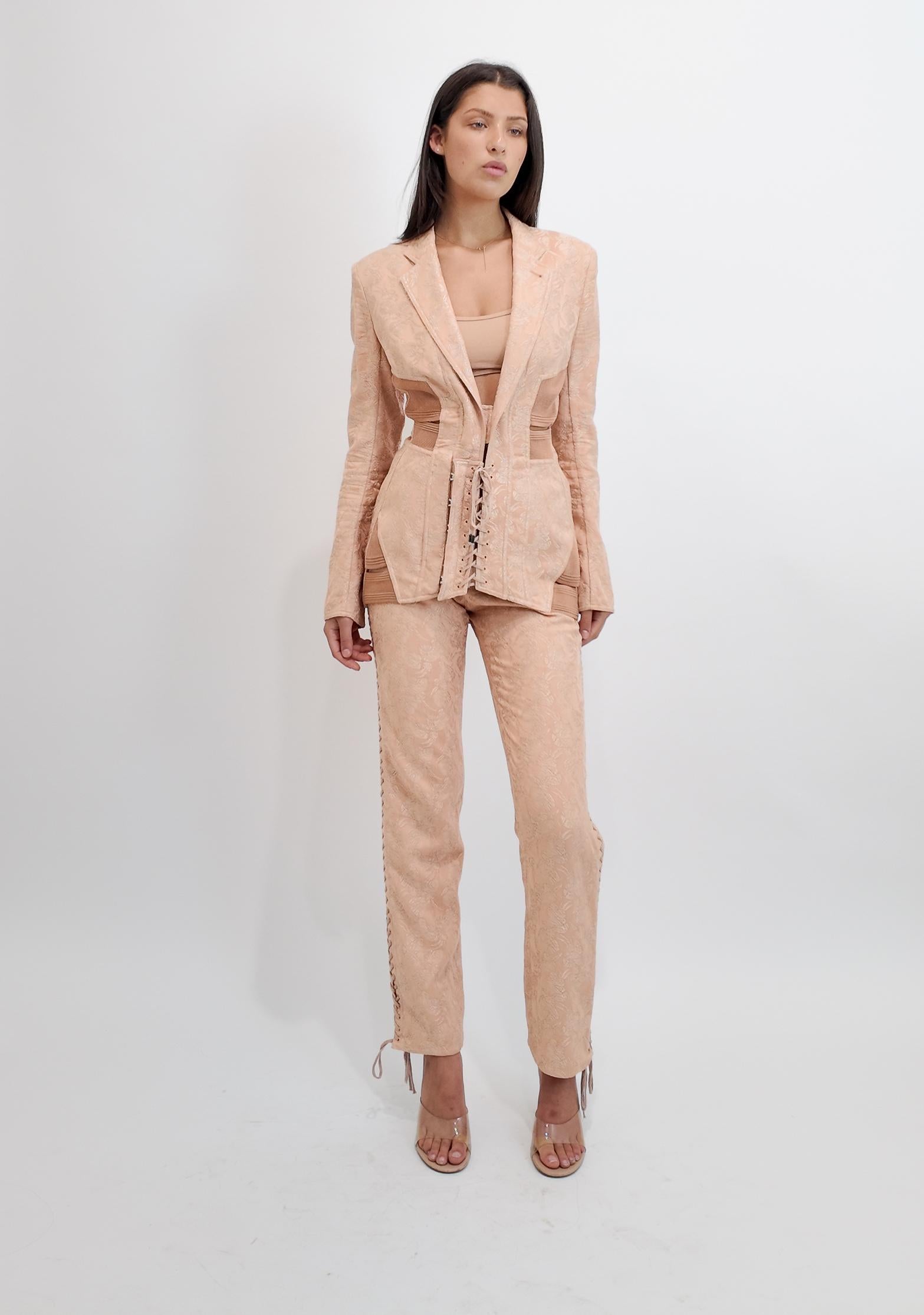 Jean Paul Gaultier Womens Printemps 2004 Combinaison en brocart avec pantalon à découpes en corse en vente 6