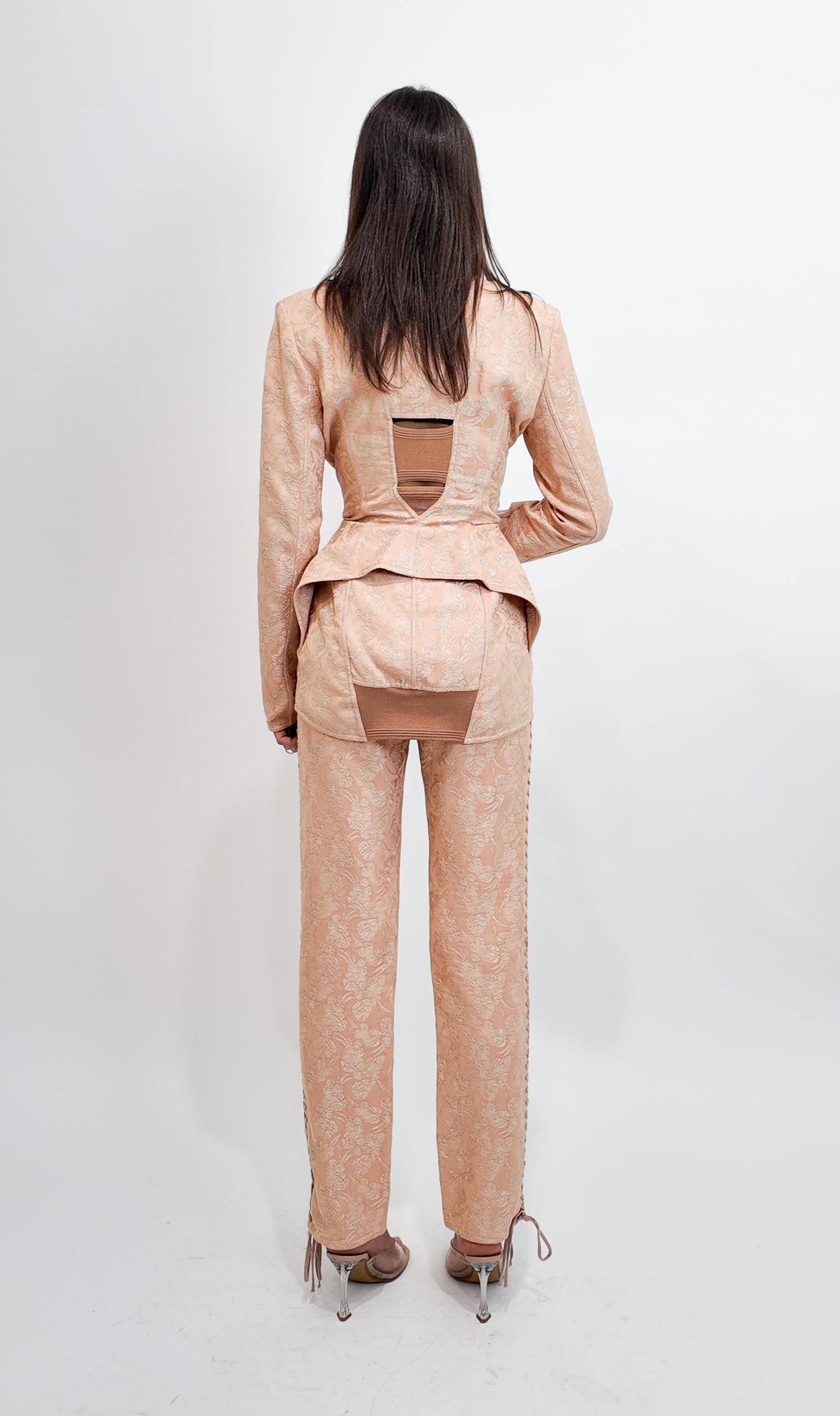 Jean Paul Gaultier Womens Printemps 2004 Combinaison en brocart avec pantalon à découpes en corse en vente 1