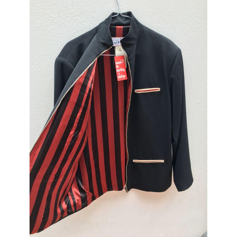 Jean Paul Gaultier Anzug mit Rock aus Wolle in Schwarz im Zustand „Gut“ im Angebot in Carnate, IT
