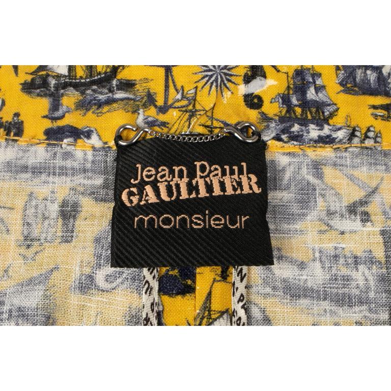 Jean Paul Gaultier Manteau en toile cirée jaune pour homme en vente 9
